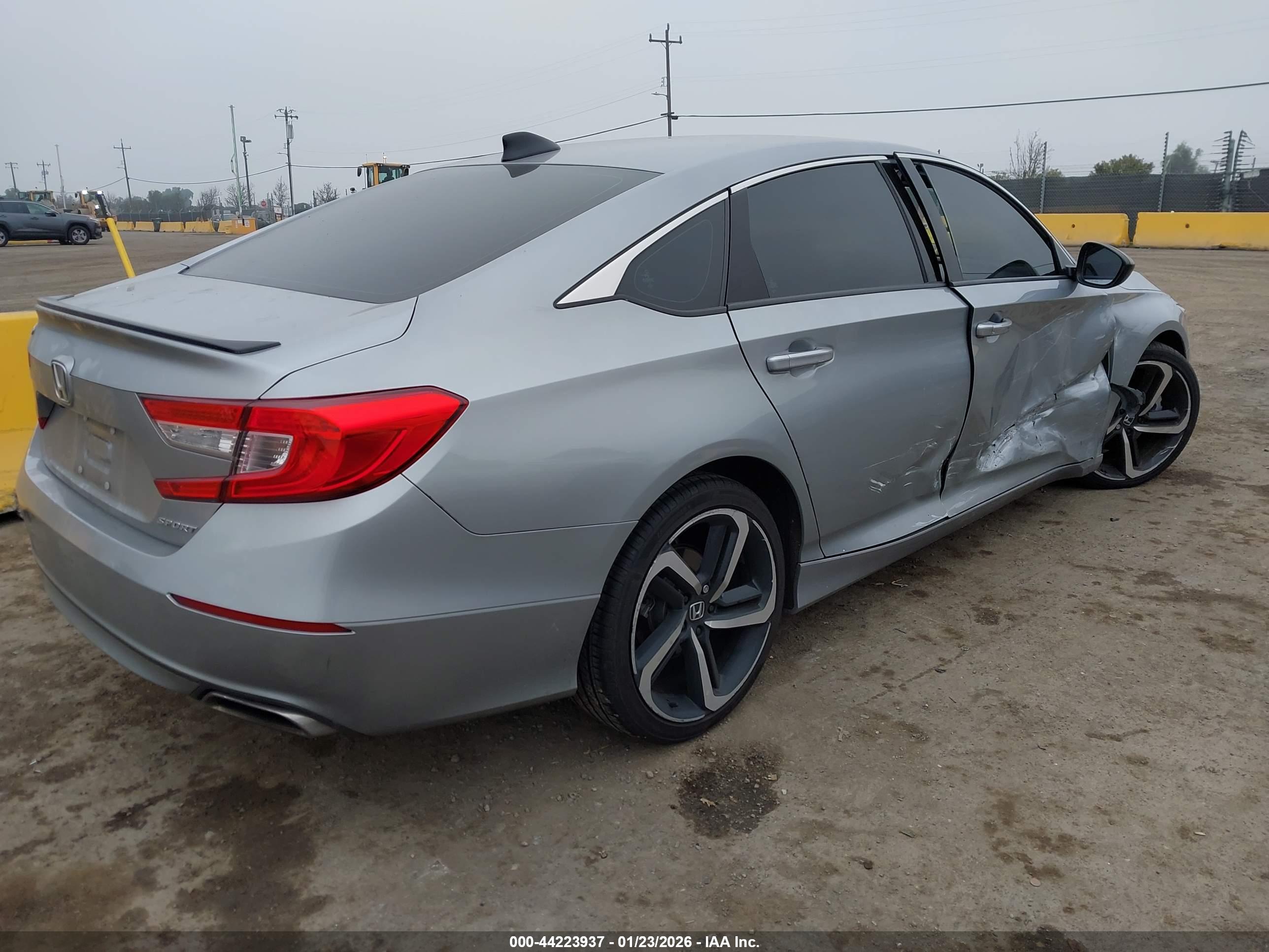 HONDA ACCORD image 4
