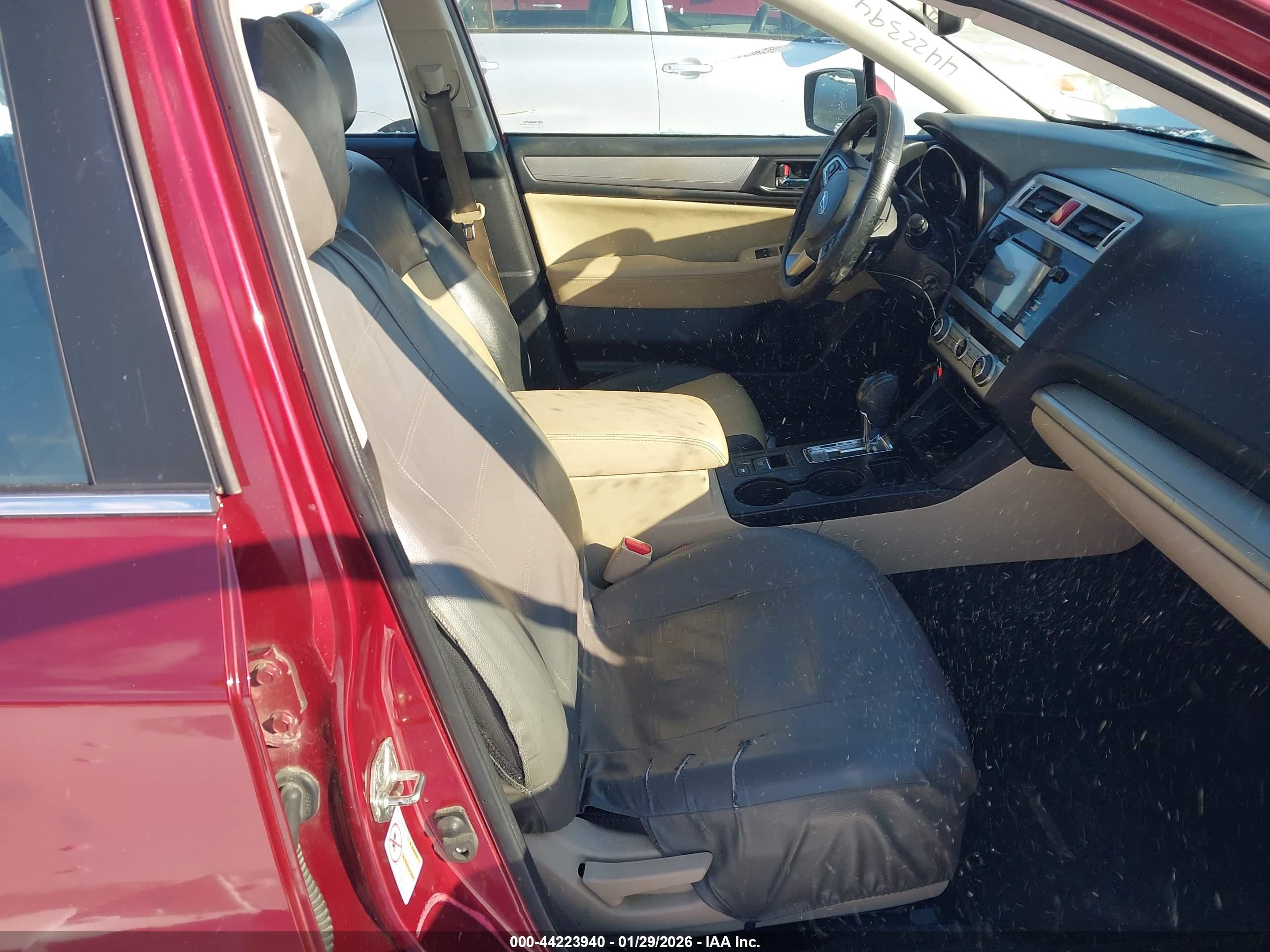 SUBARU LEGACY image 5