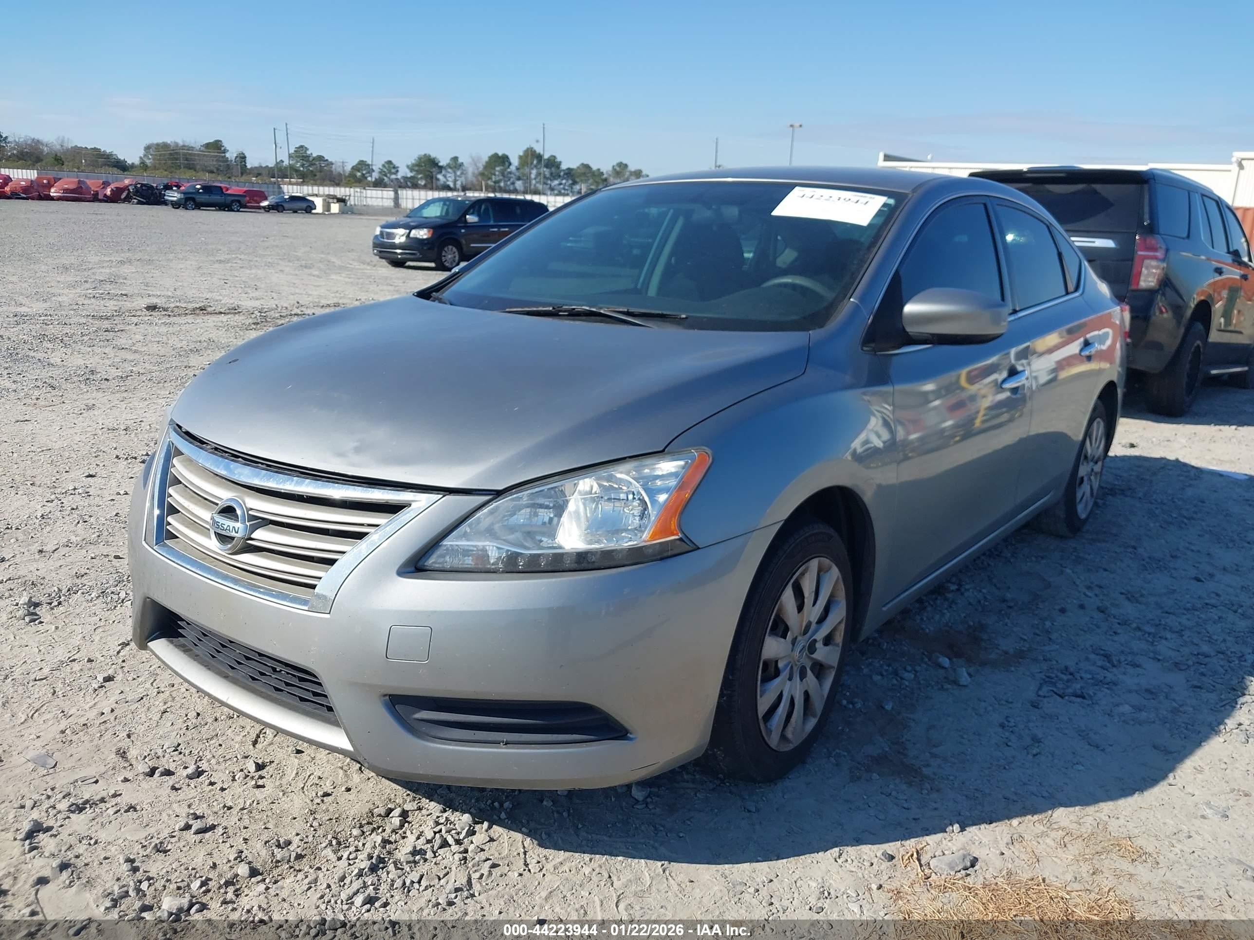 NISSAN SENTRA image 6