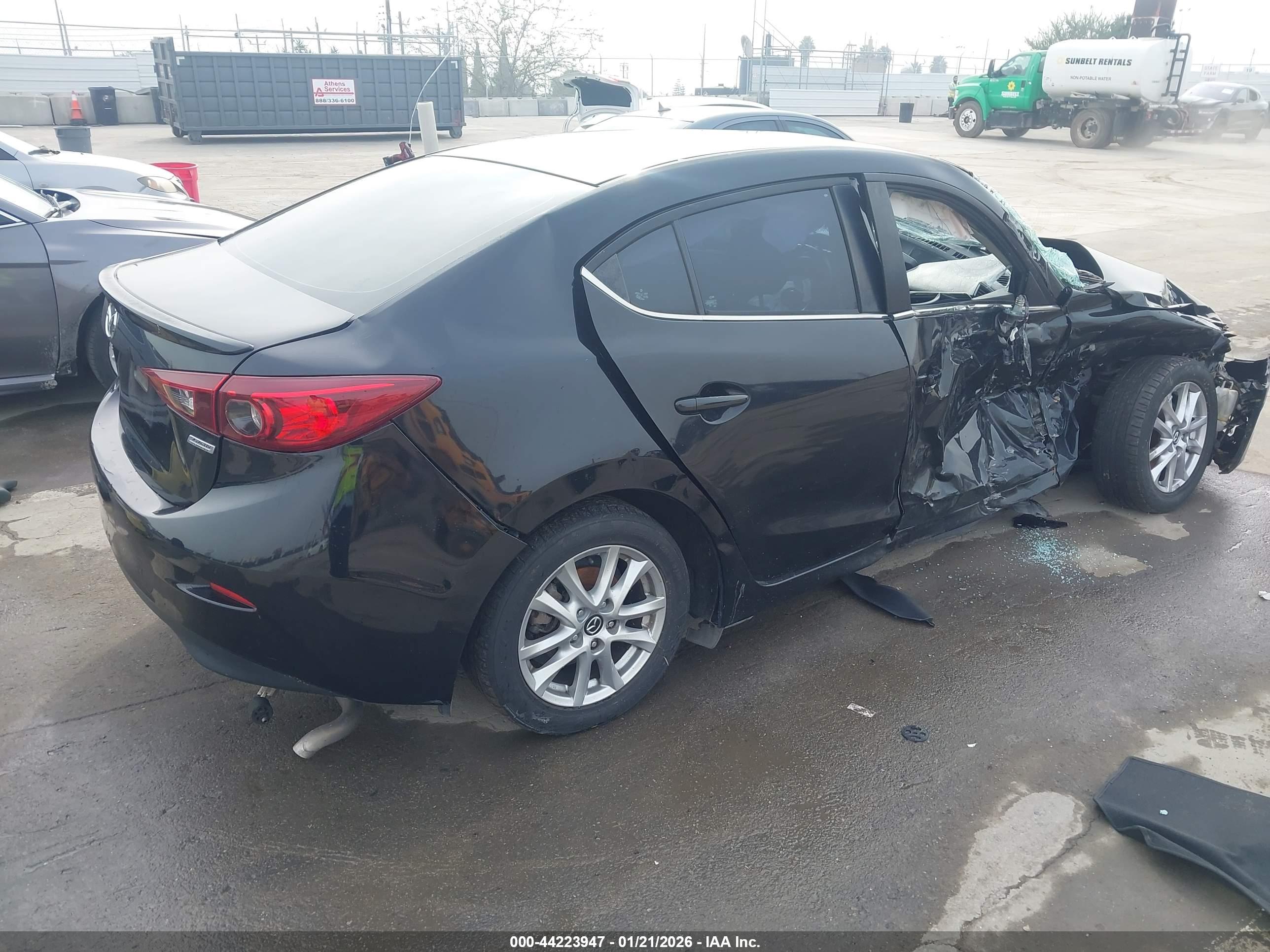 MAZDA MAZDA3 image 4