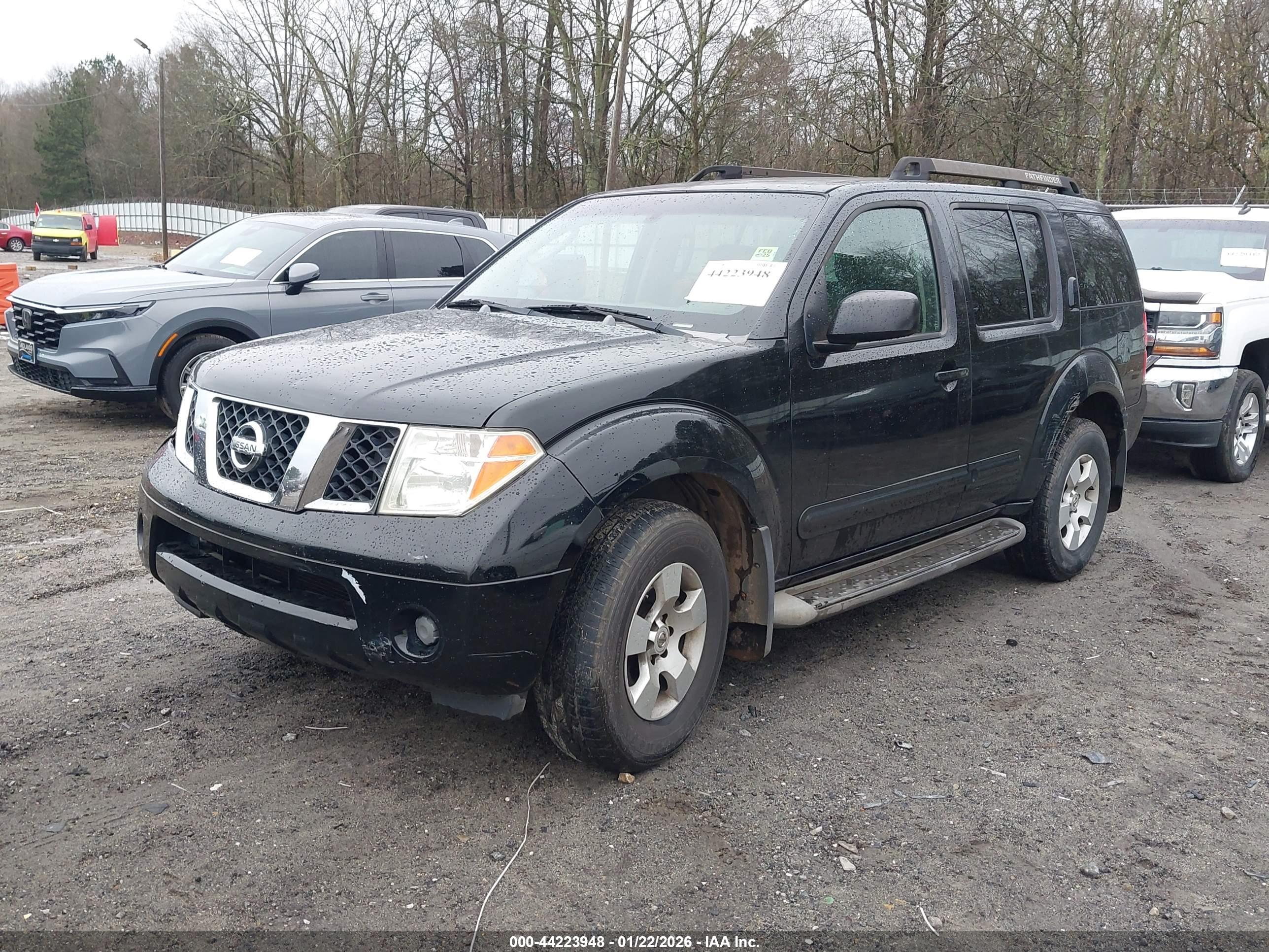 NISSAN PATHFINDER image 2