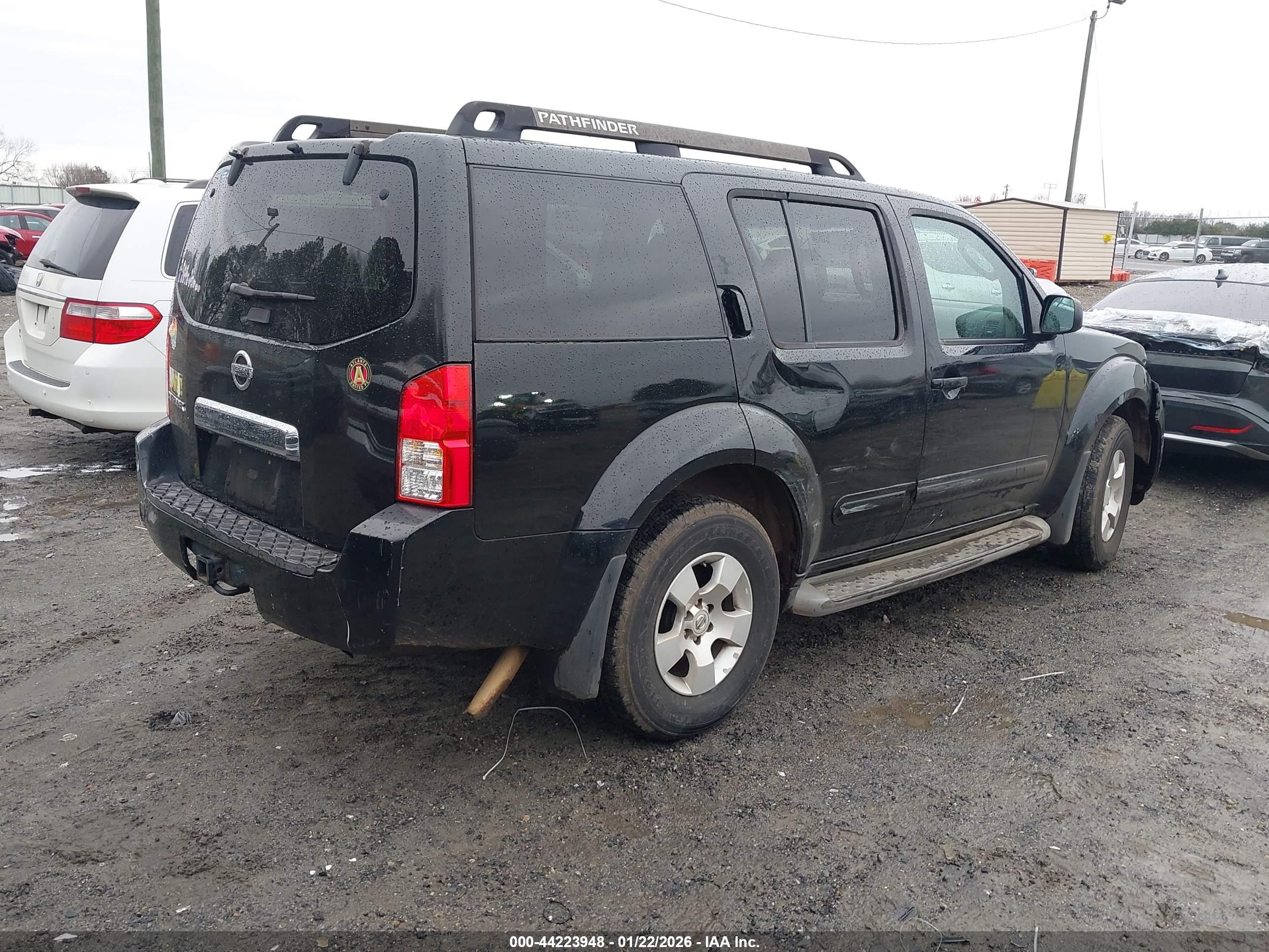 NISSAN PATHFINDER image 4