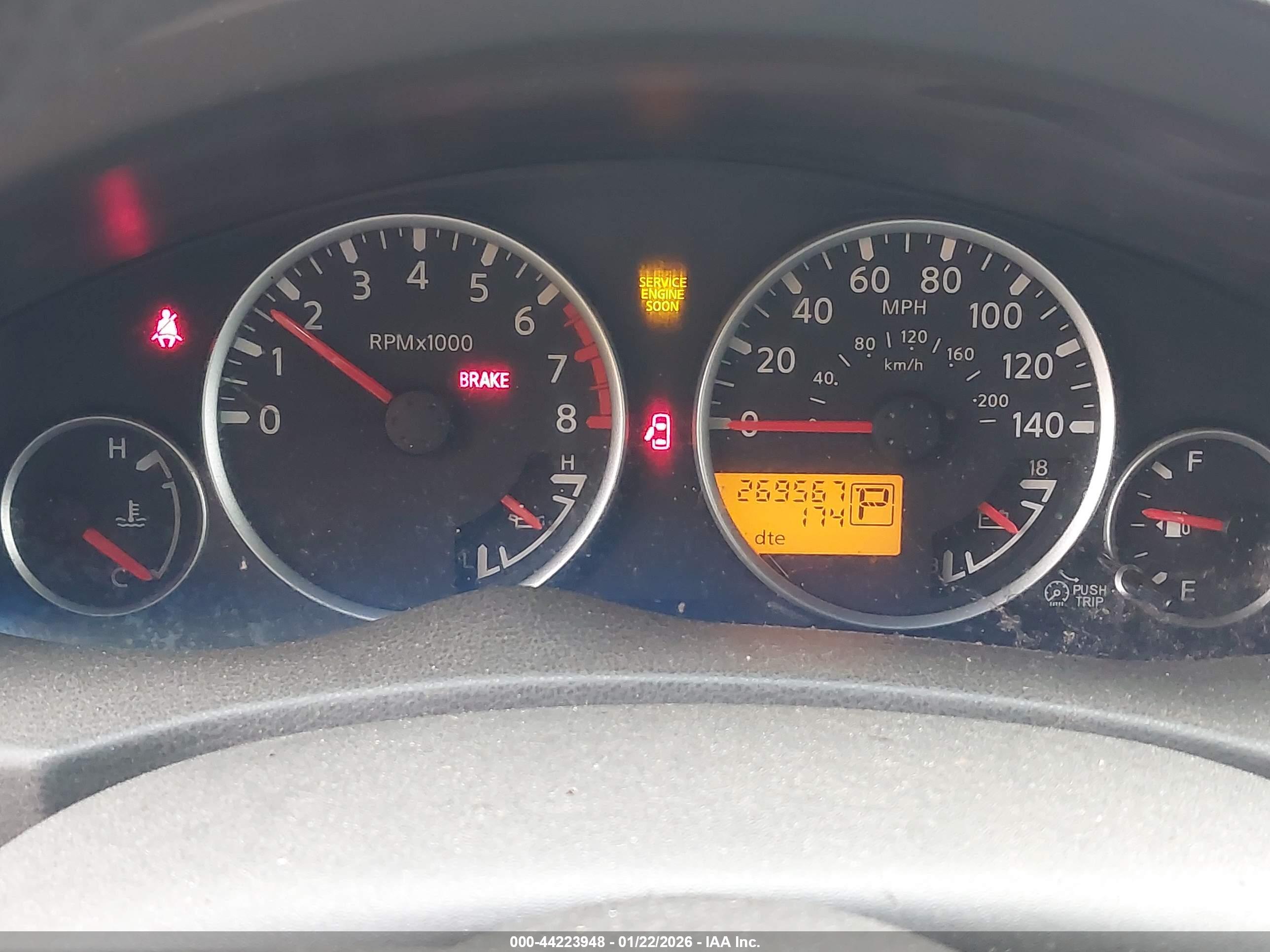 NISSAN PATHFINDER image 7