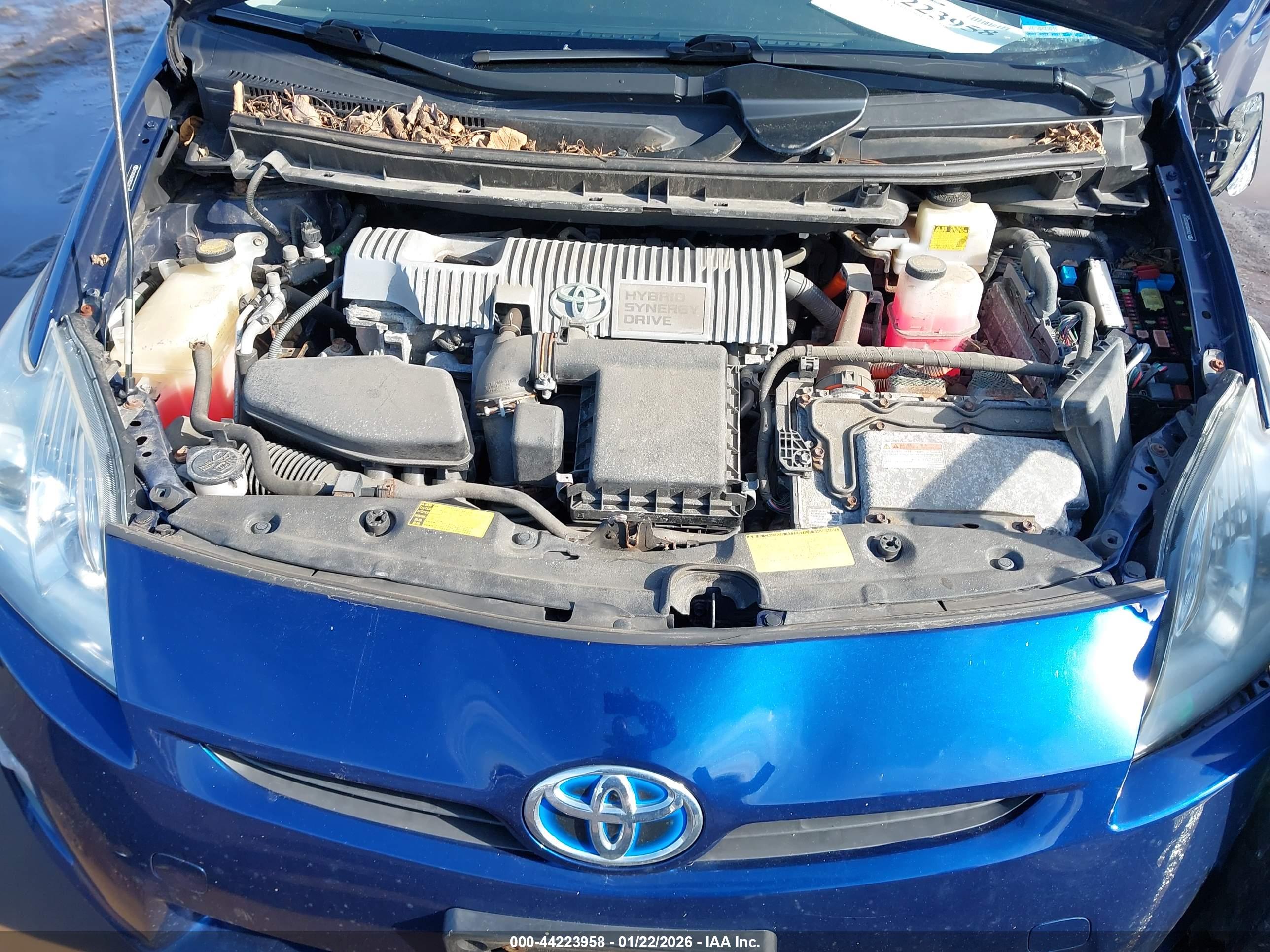 TOYOTA PRIUS image 10