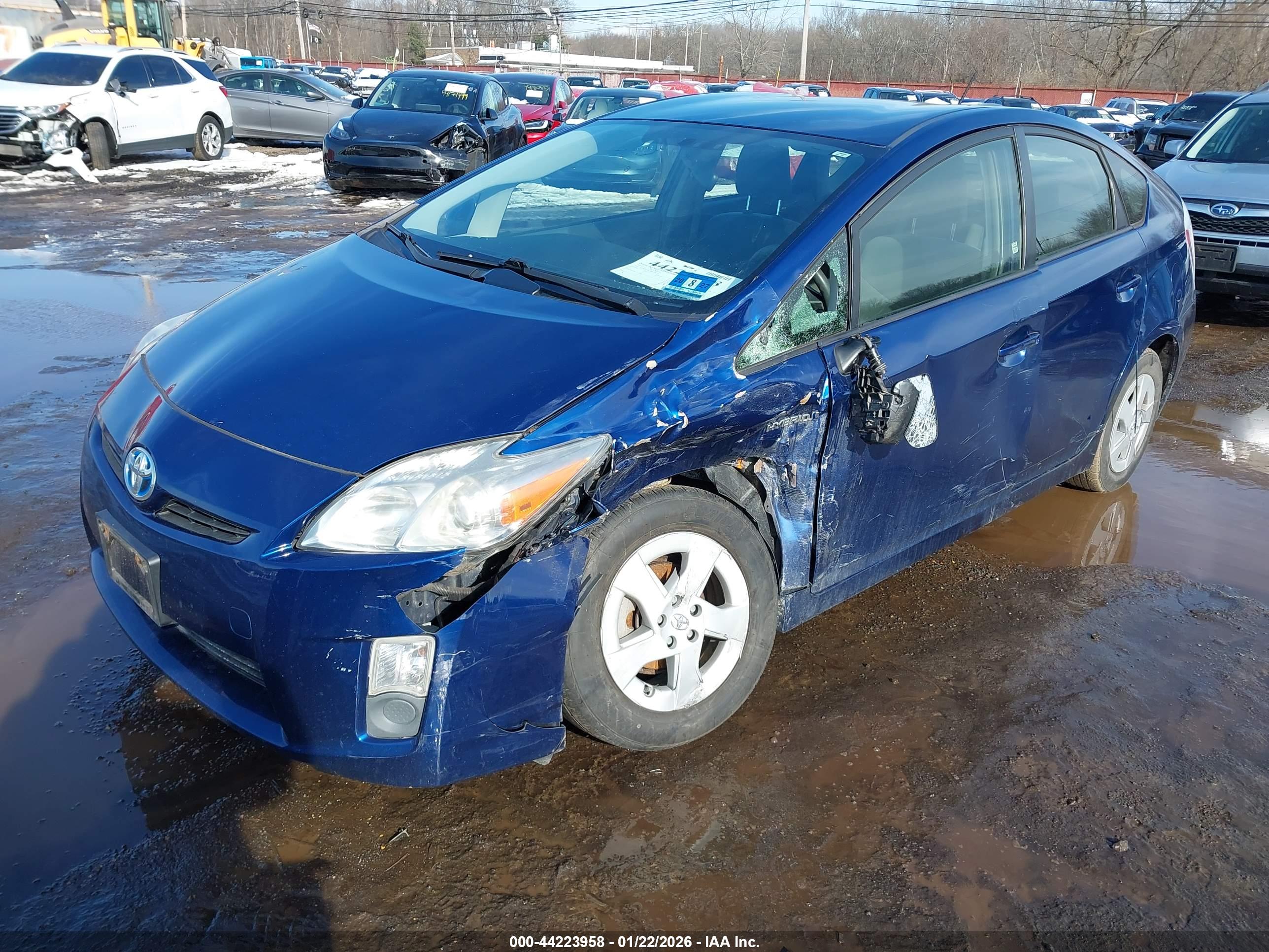 TOYOTA PRIUS image 2