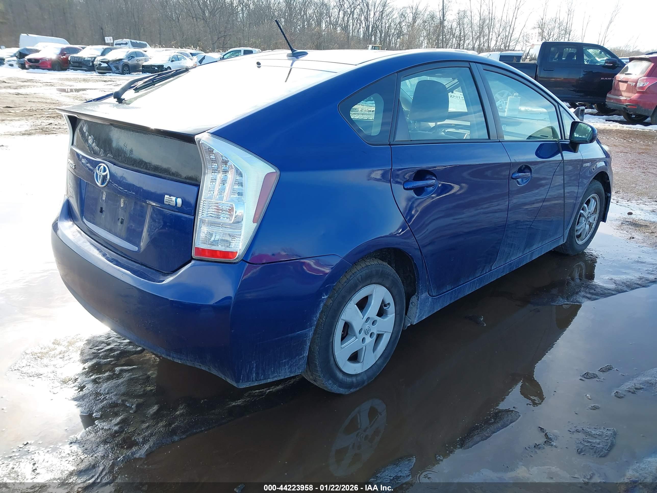TOYOTA PRIUS image 4