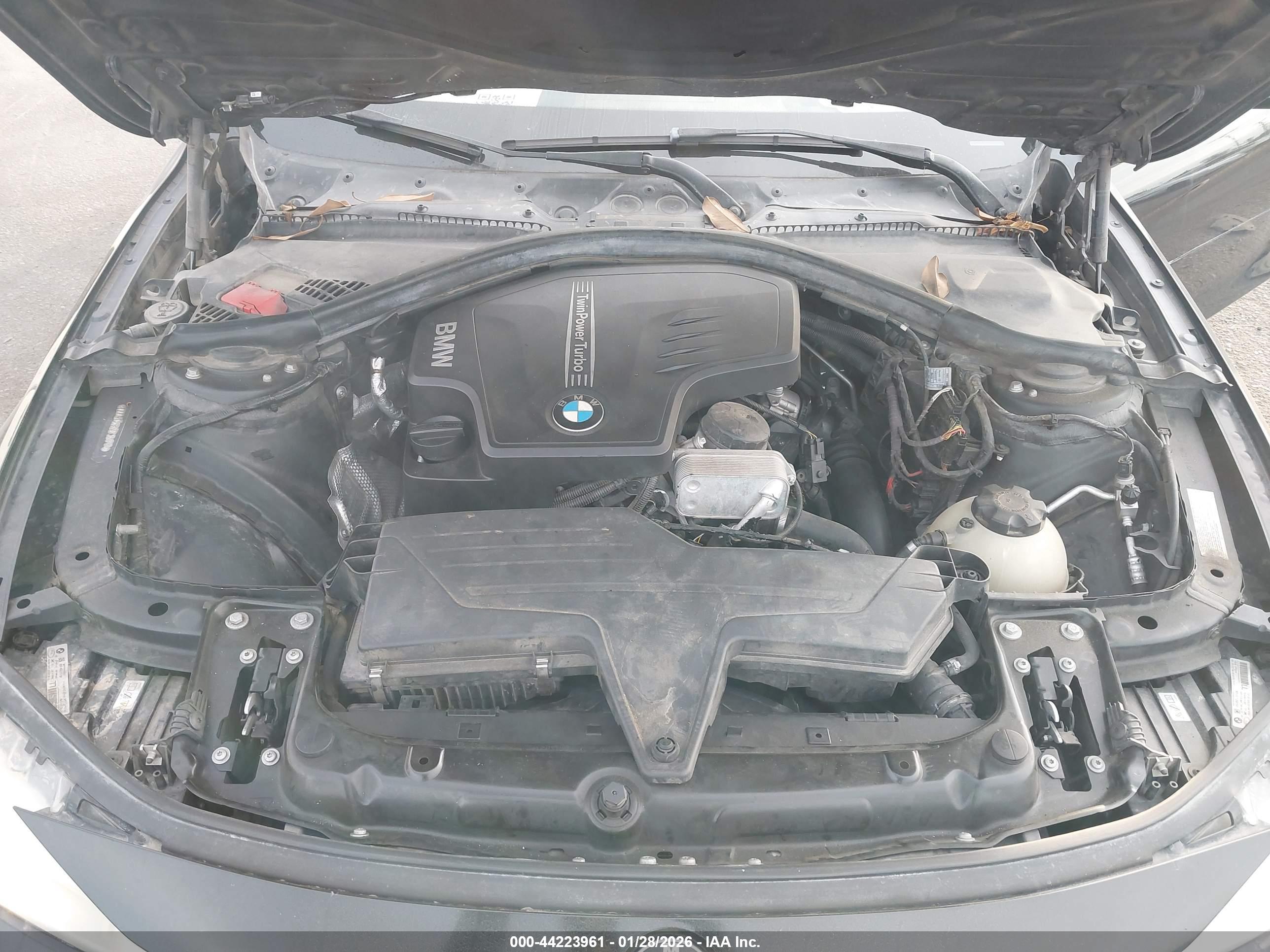 BMW 328I image 10