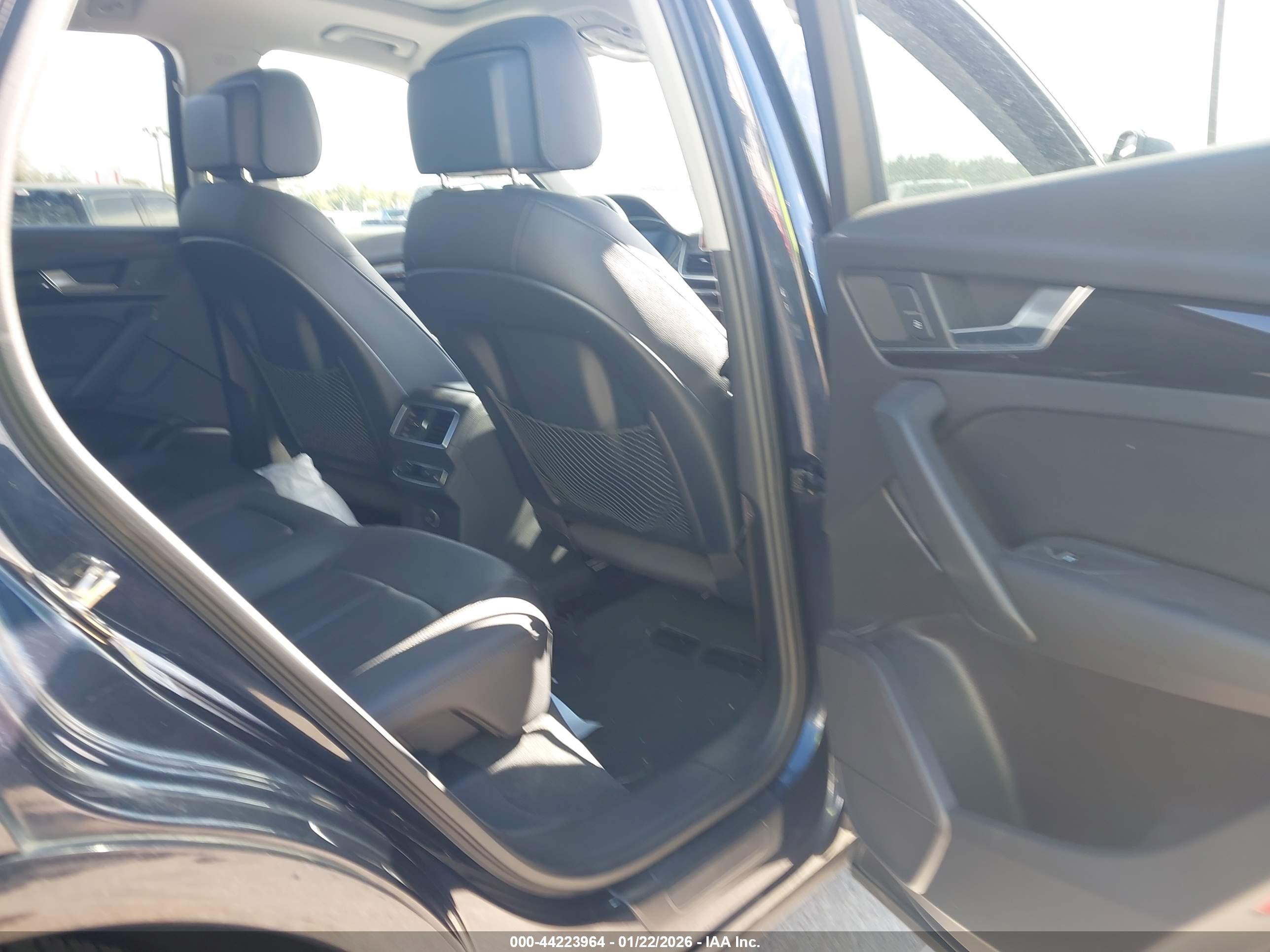 AUDI Q5 image 8