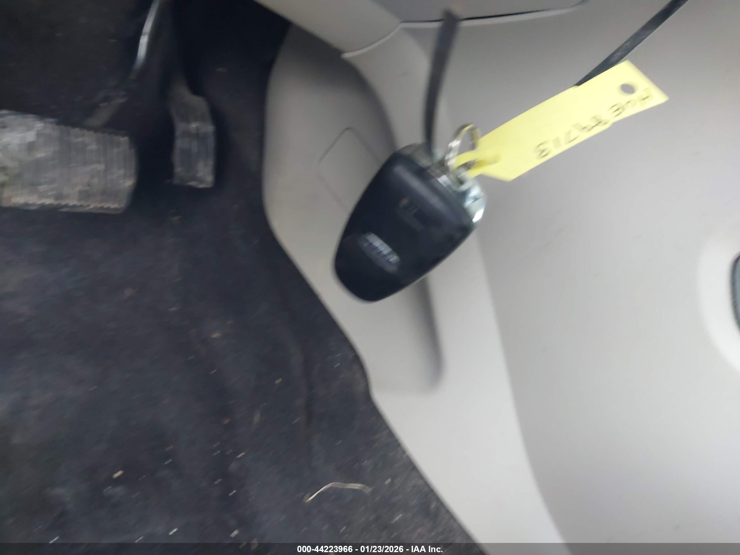 FORD ESCAPE image 11