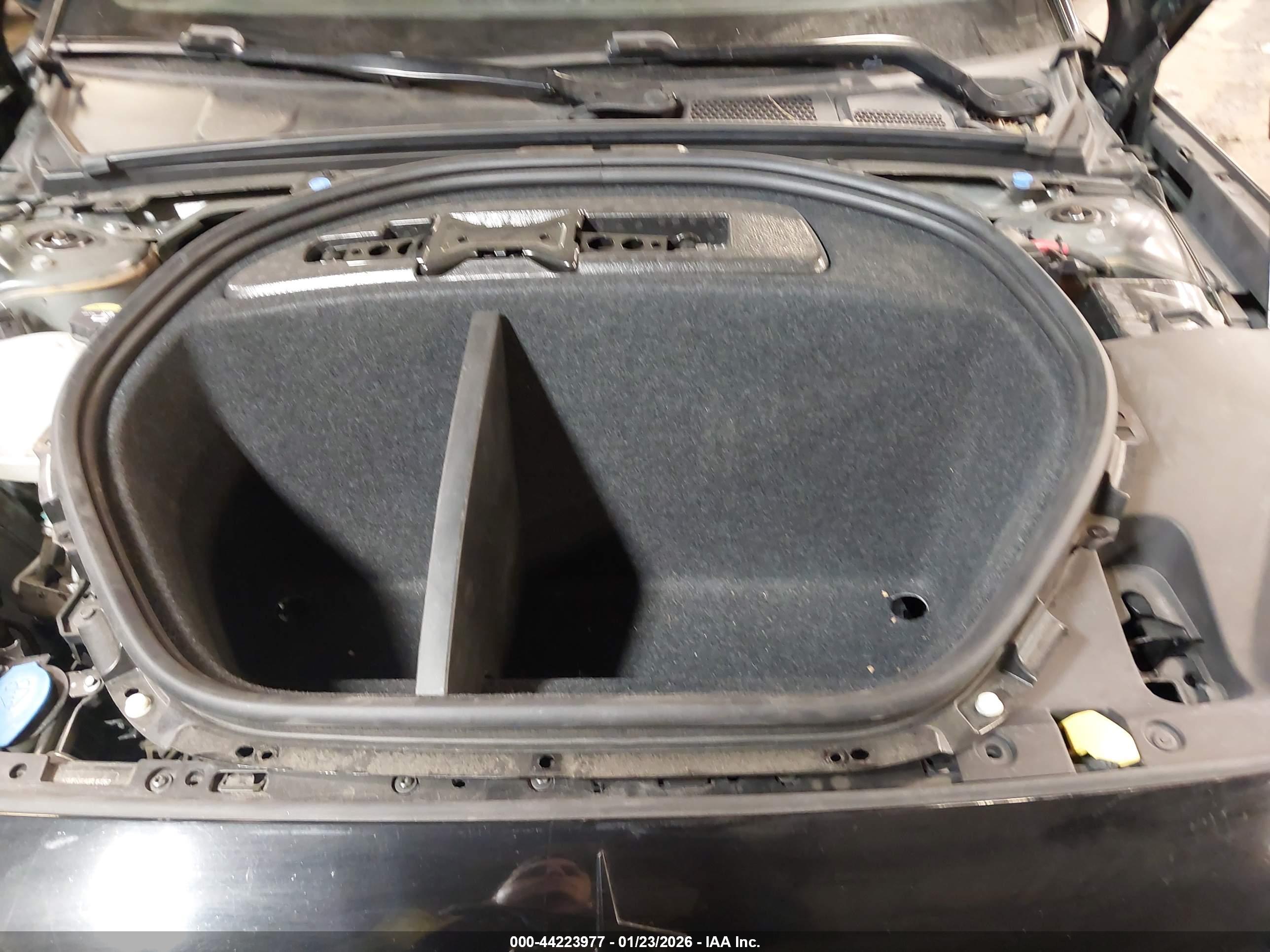 POLESTAR 2 image 10