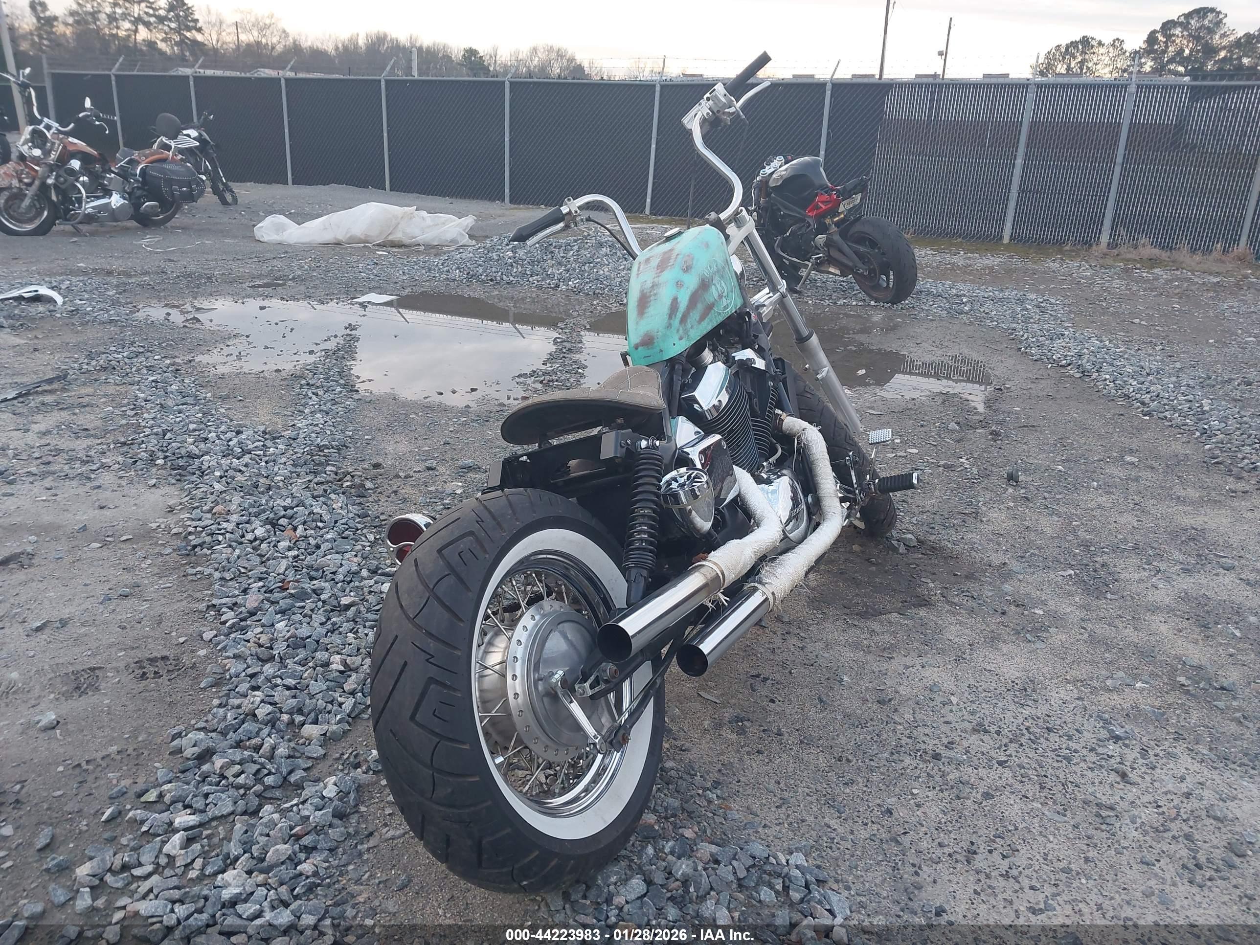 HONDA VT750 image 4