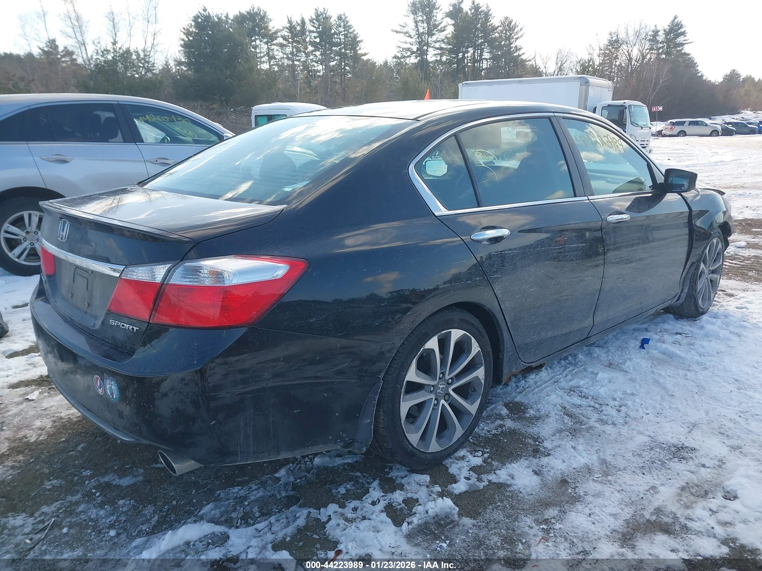 HONDA ACCORD image 4