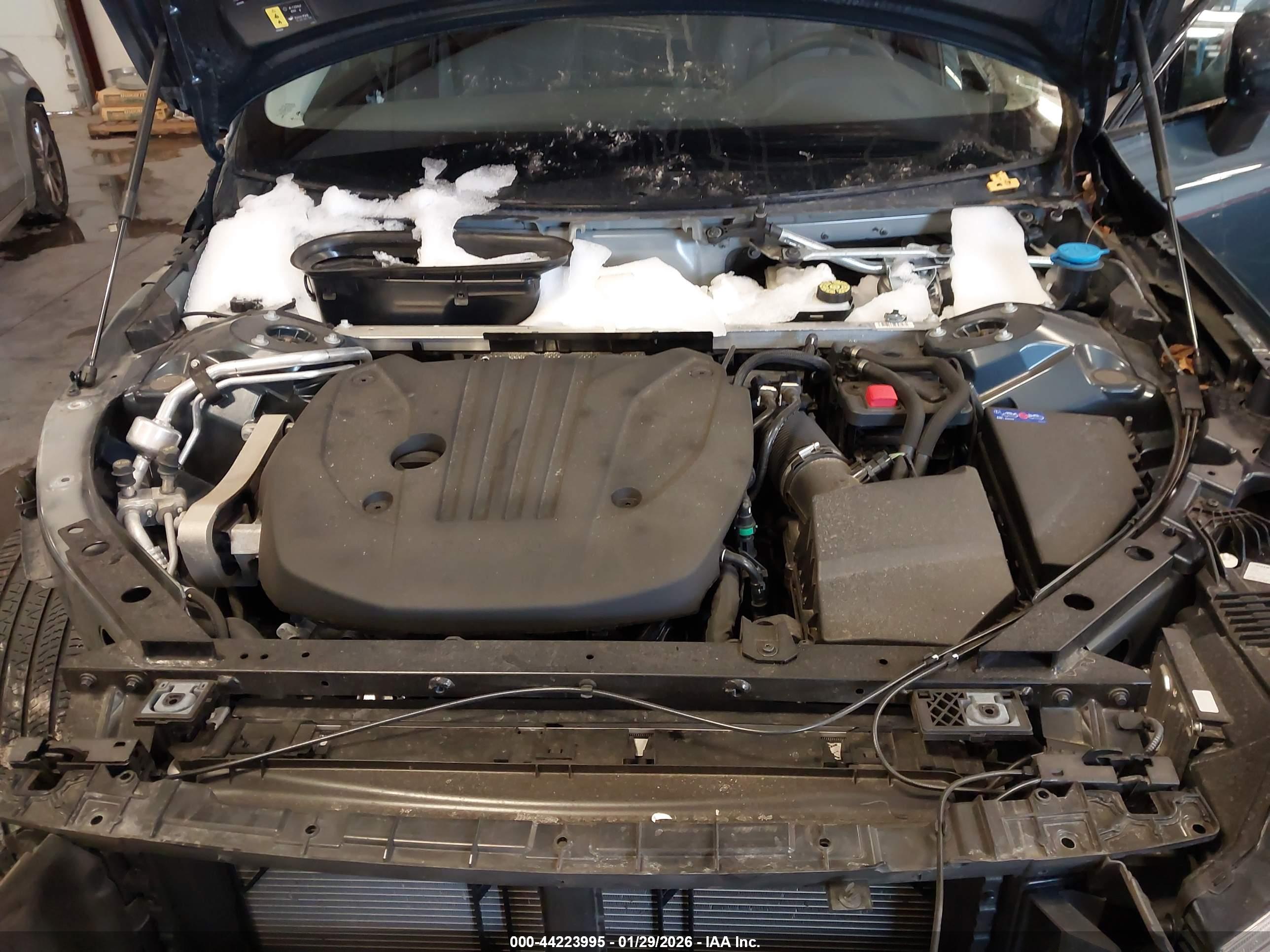 VOLVO XC60 image 10
