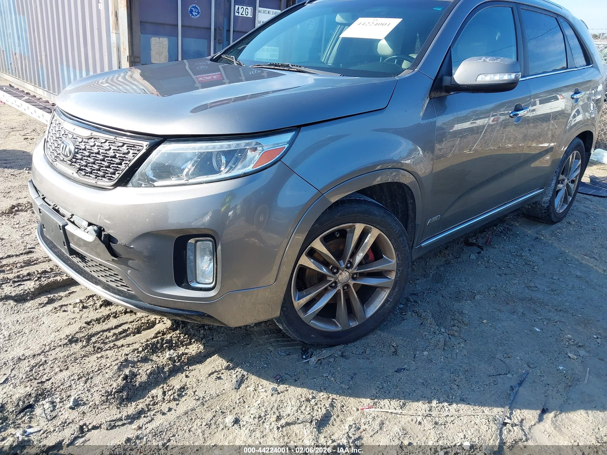 KIA SORENTO image 2
