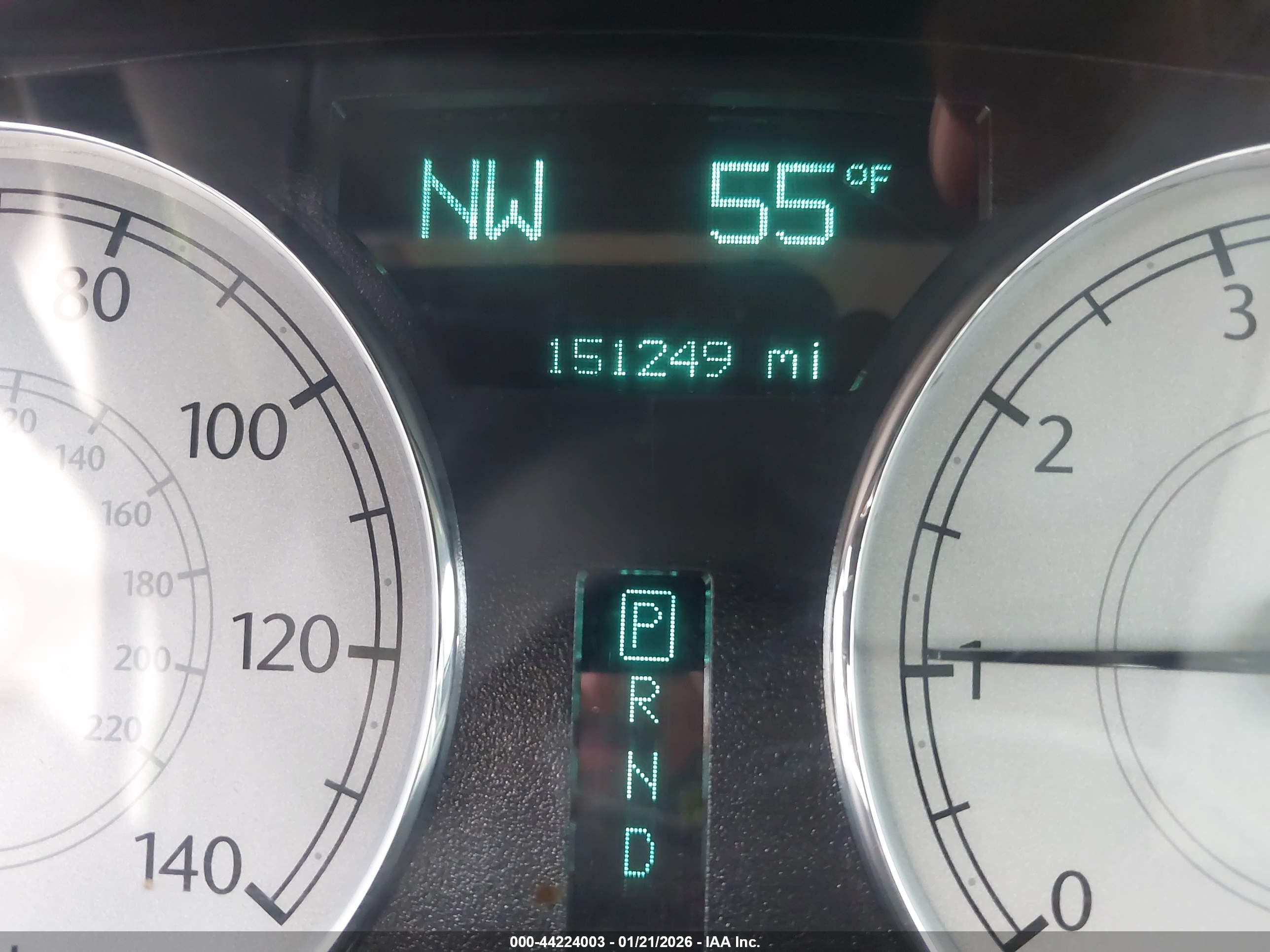 CHRYSLER 300 image 7