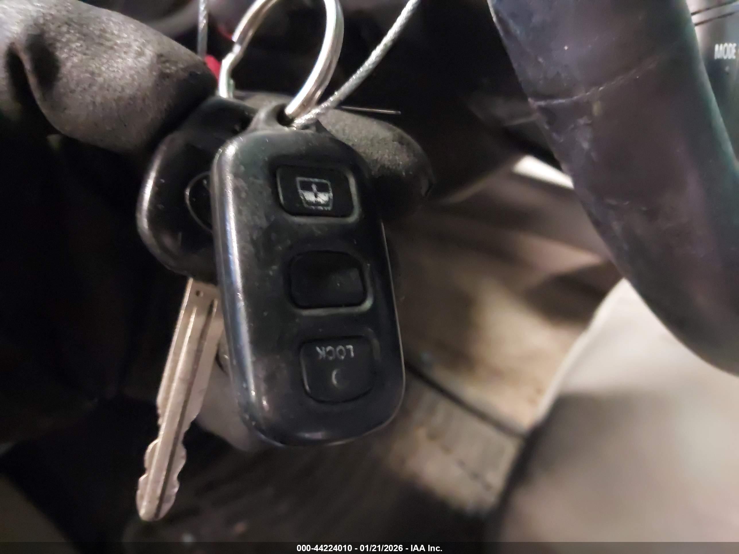 TOYOTA 4RUNNER image 11