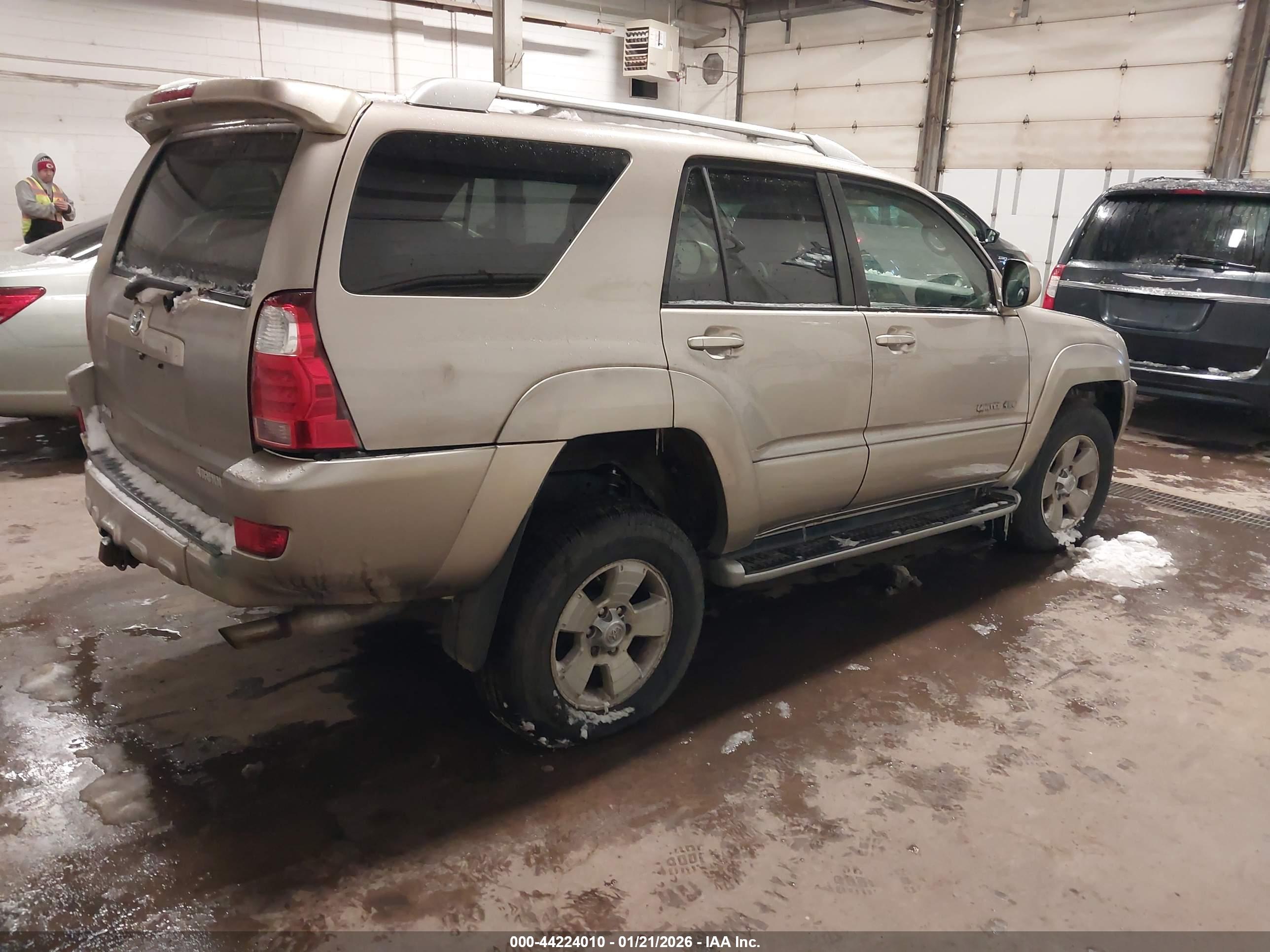 TOYOTA 4RUNNER image 4
