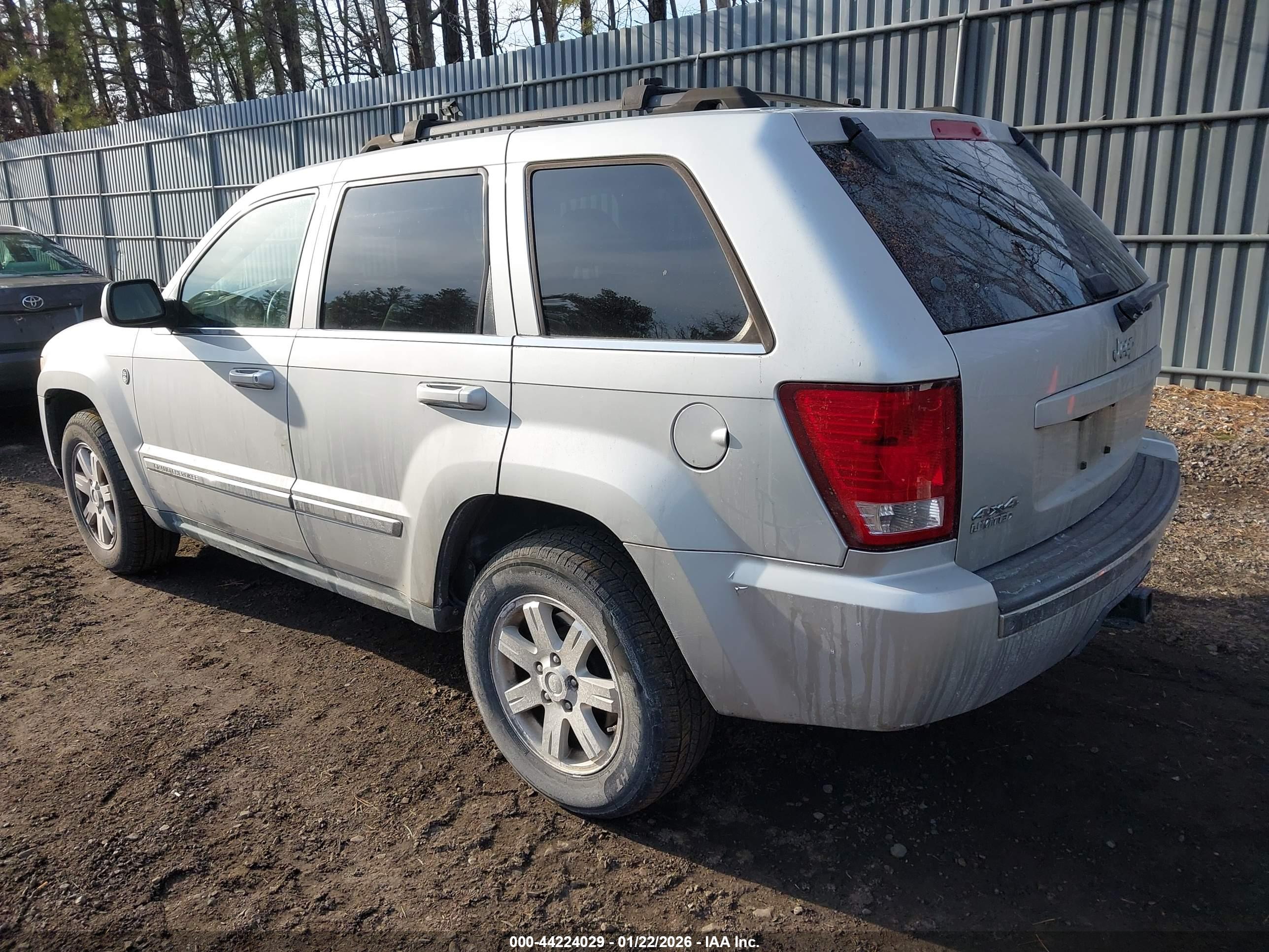 JEEP GRAND image 3