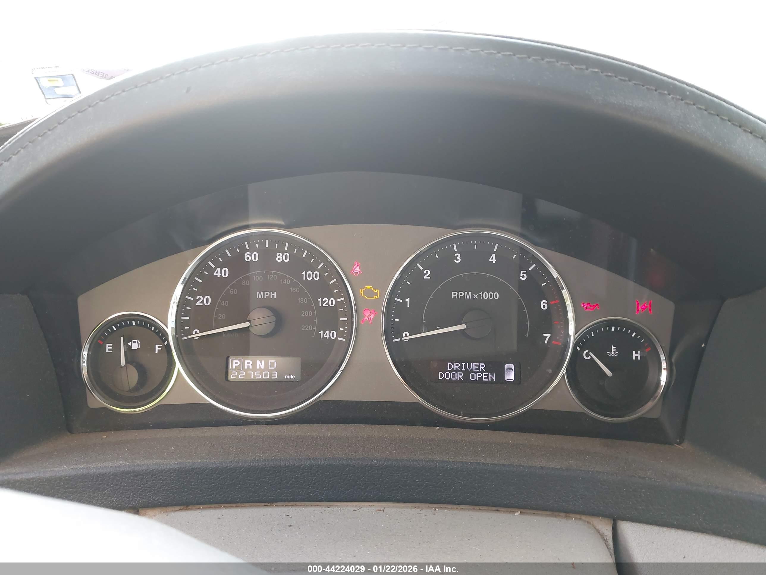 JEEP GRAND image 7