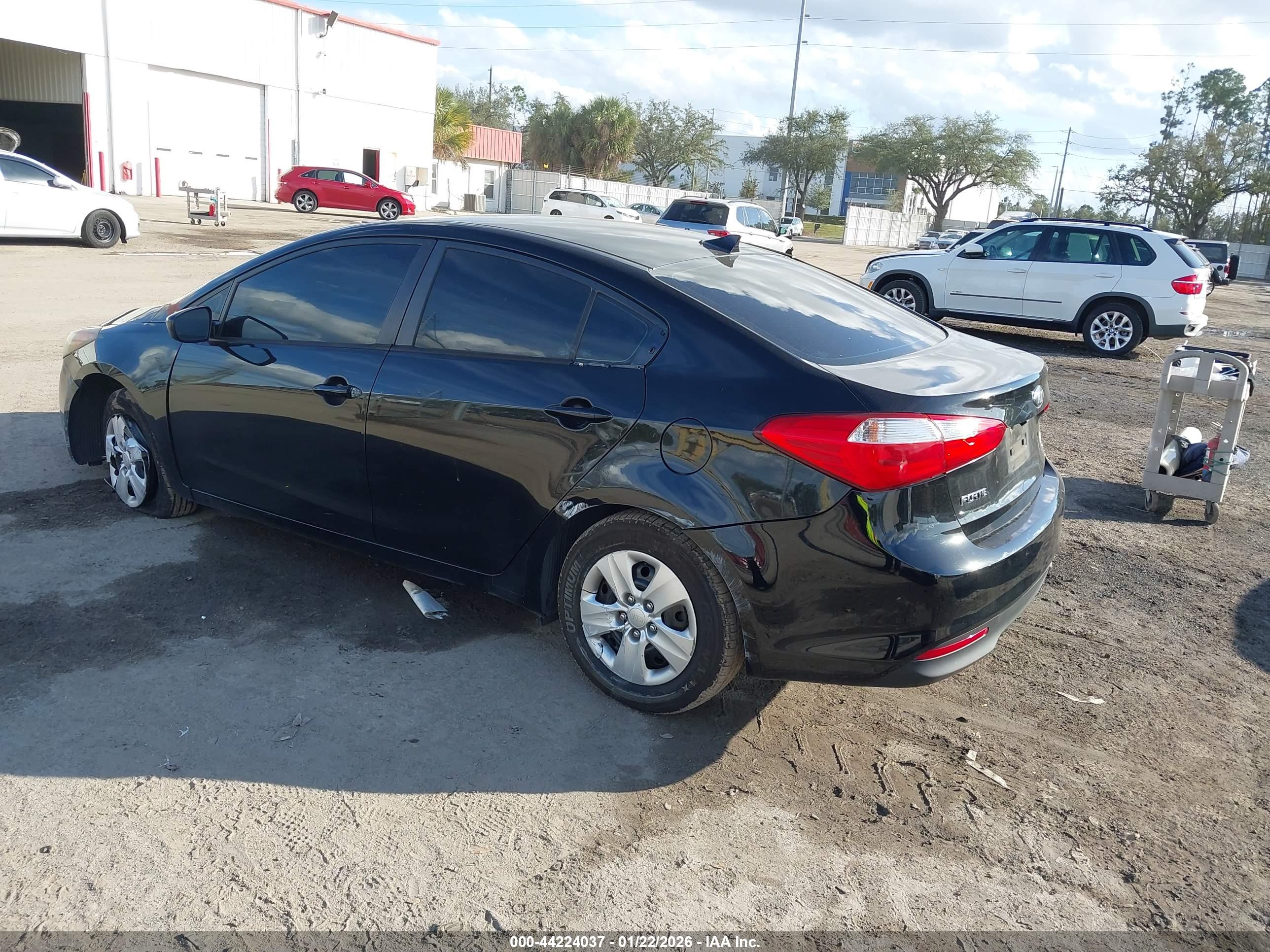 KIA FORTE image 3