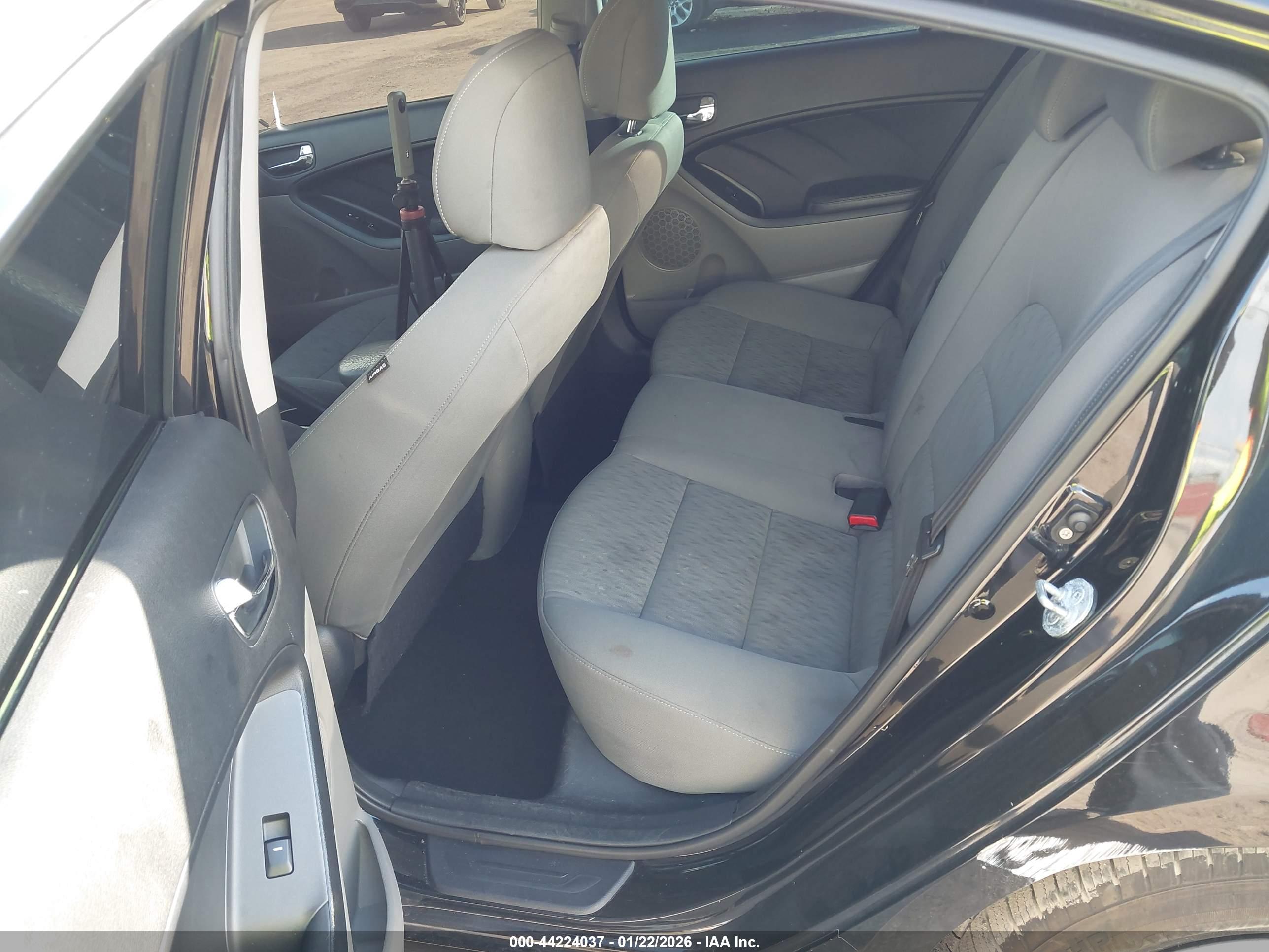 KIA FORTE image 8