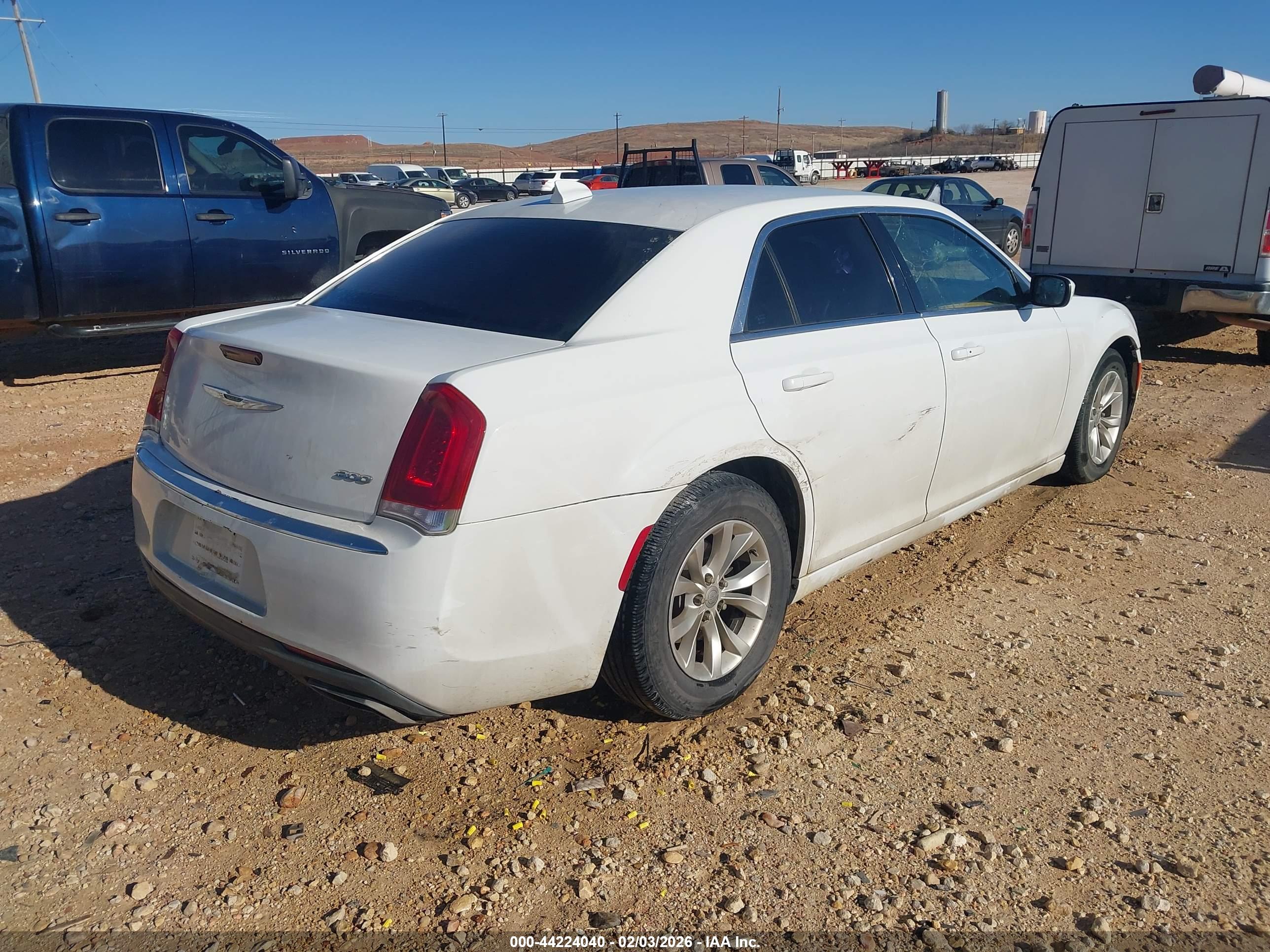 CHRYSLER 300 image 4