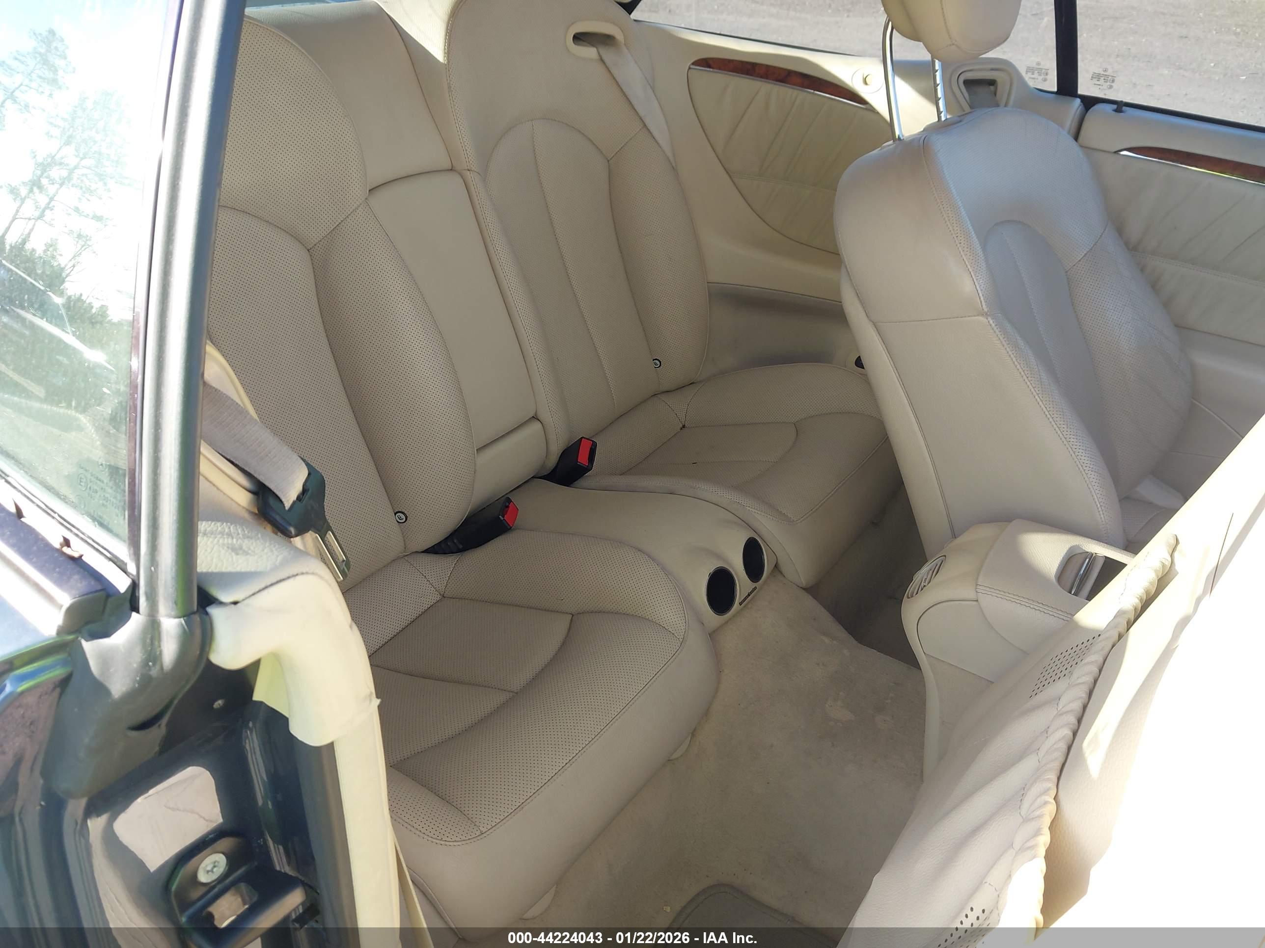 MERCEDES-BENZ CLK image 8