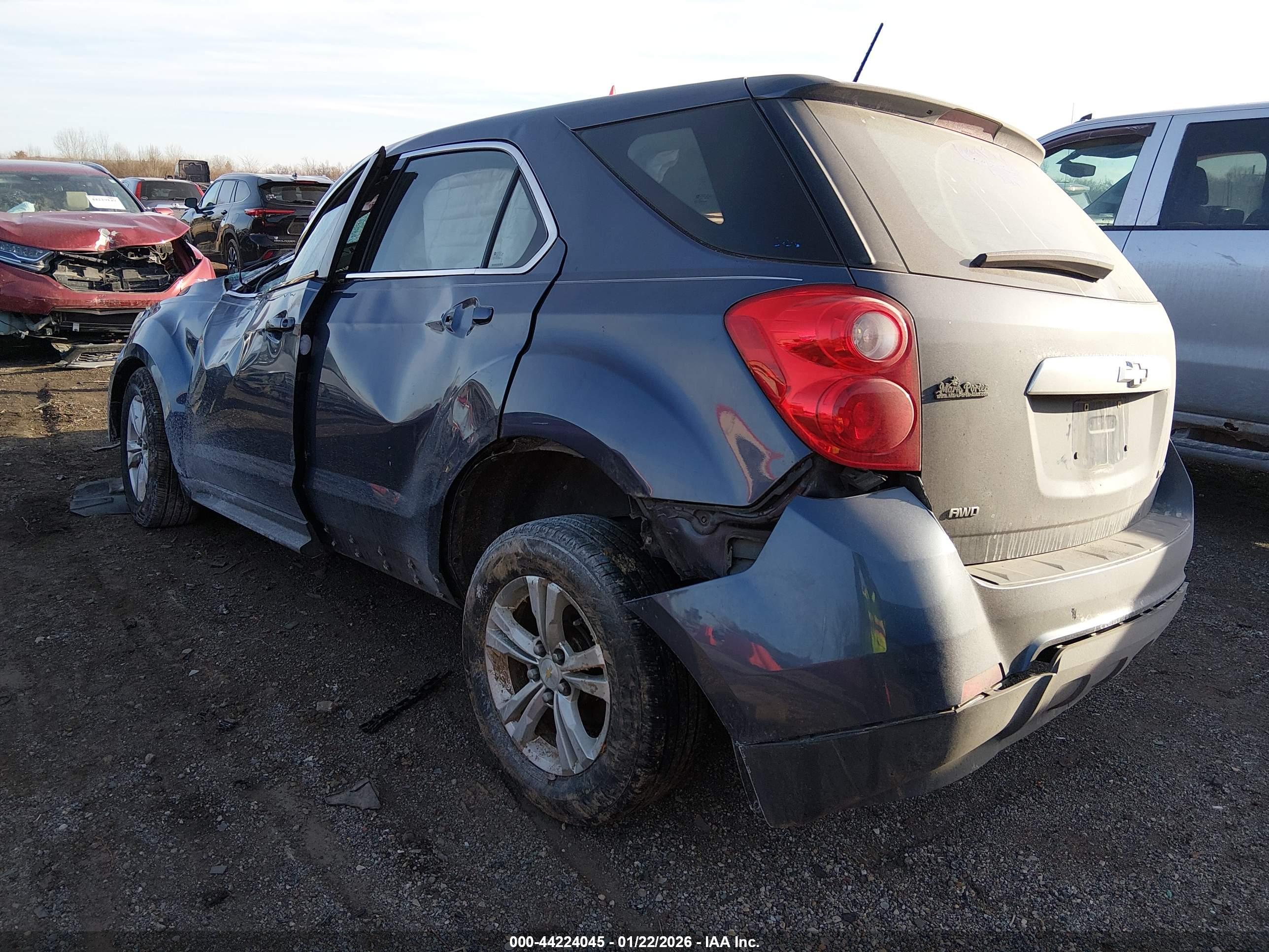 CHEVROLET EQUINOX image 3