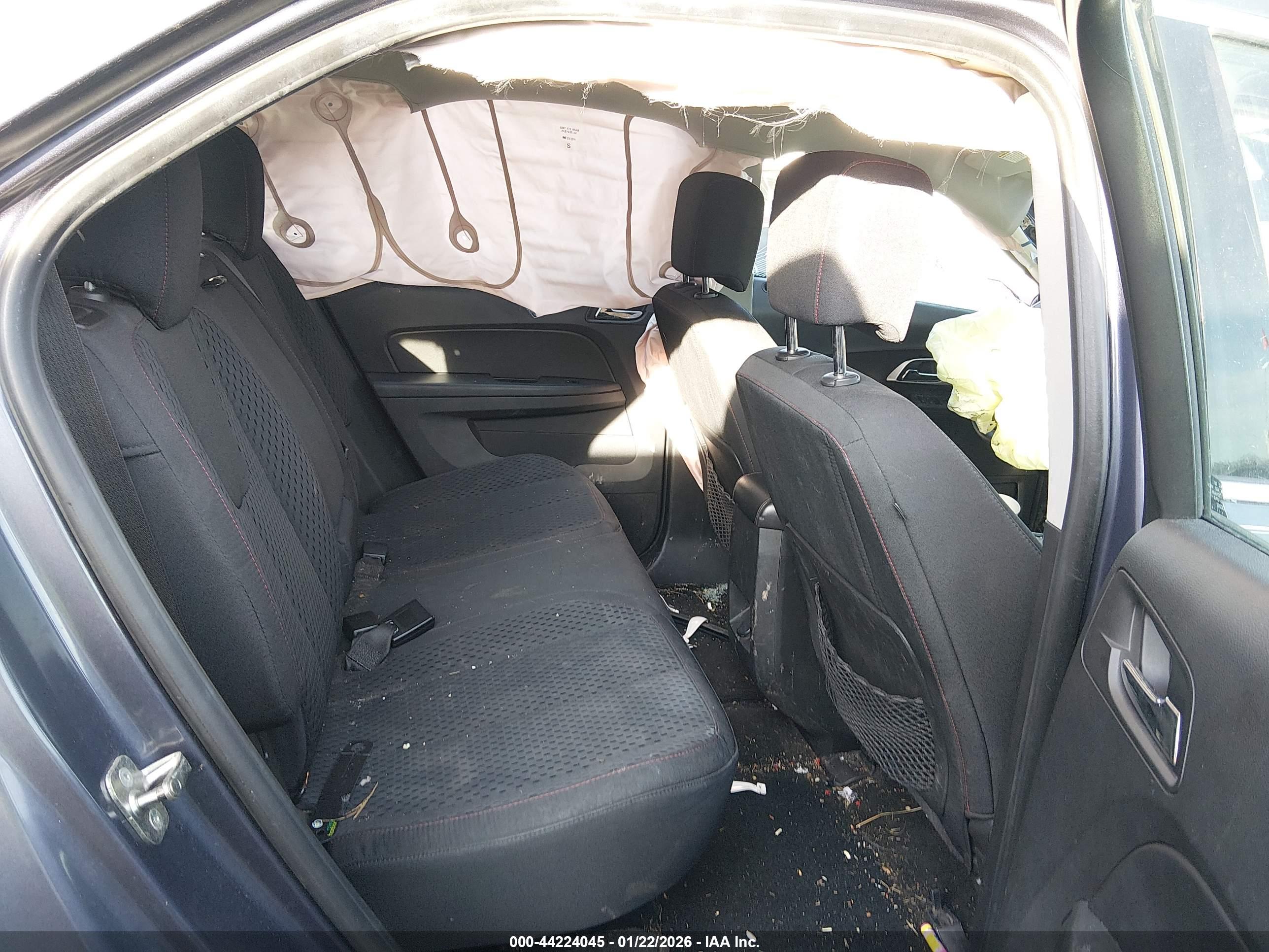 CHEVROLET EQUINOX image 8