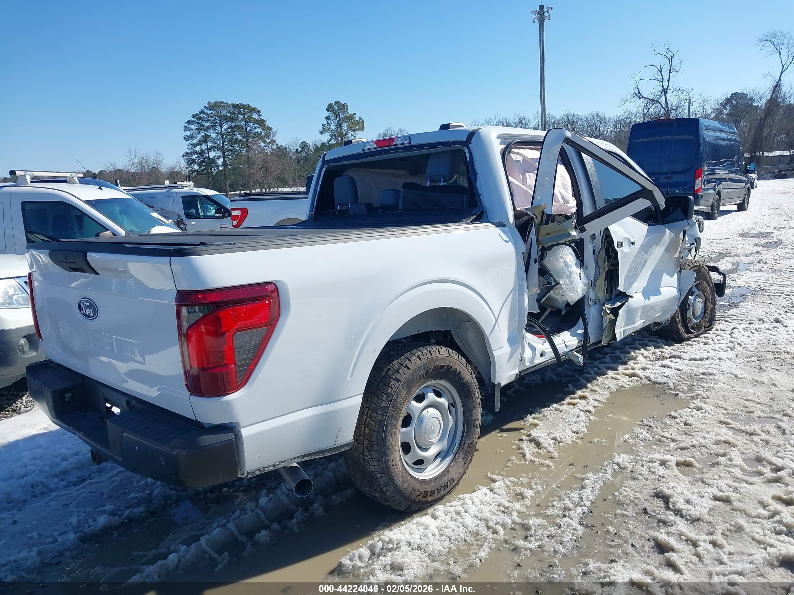 FORD F-150 image 4
