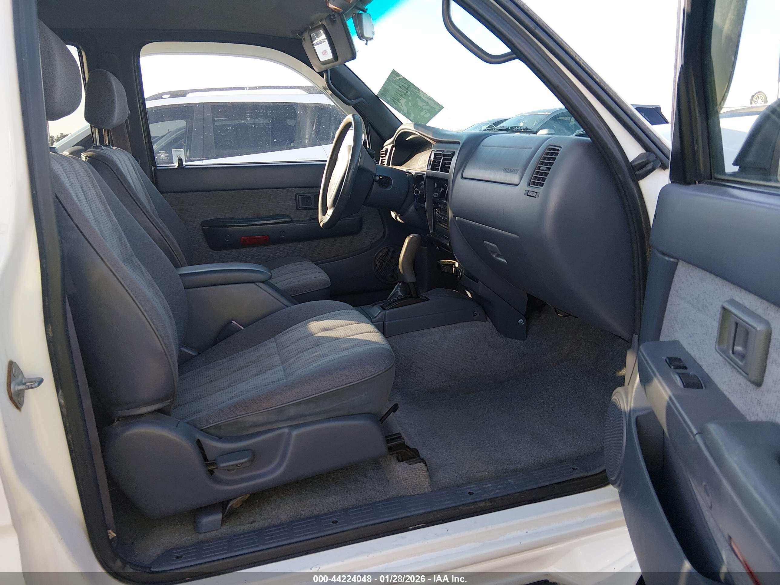 TOYOTA TACOMA image 5