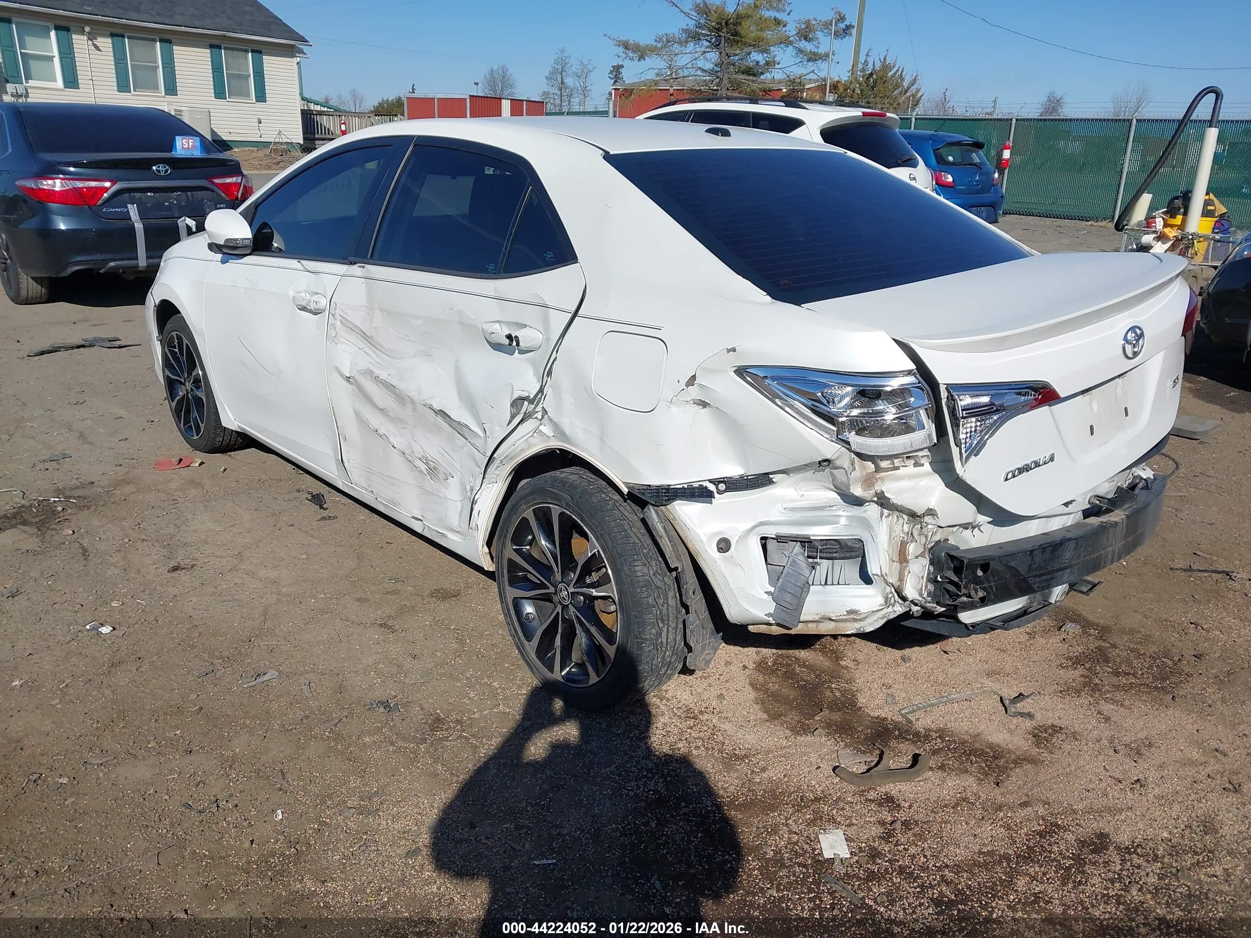 TOYOTA COROLLA image 3