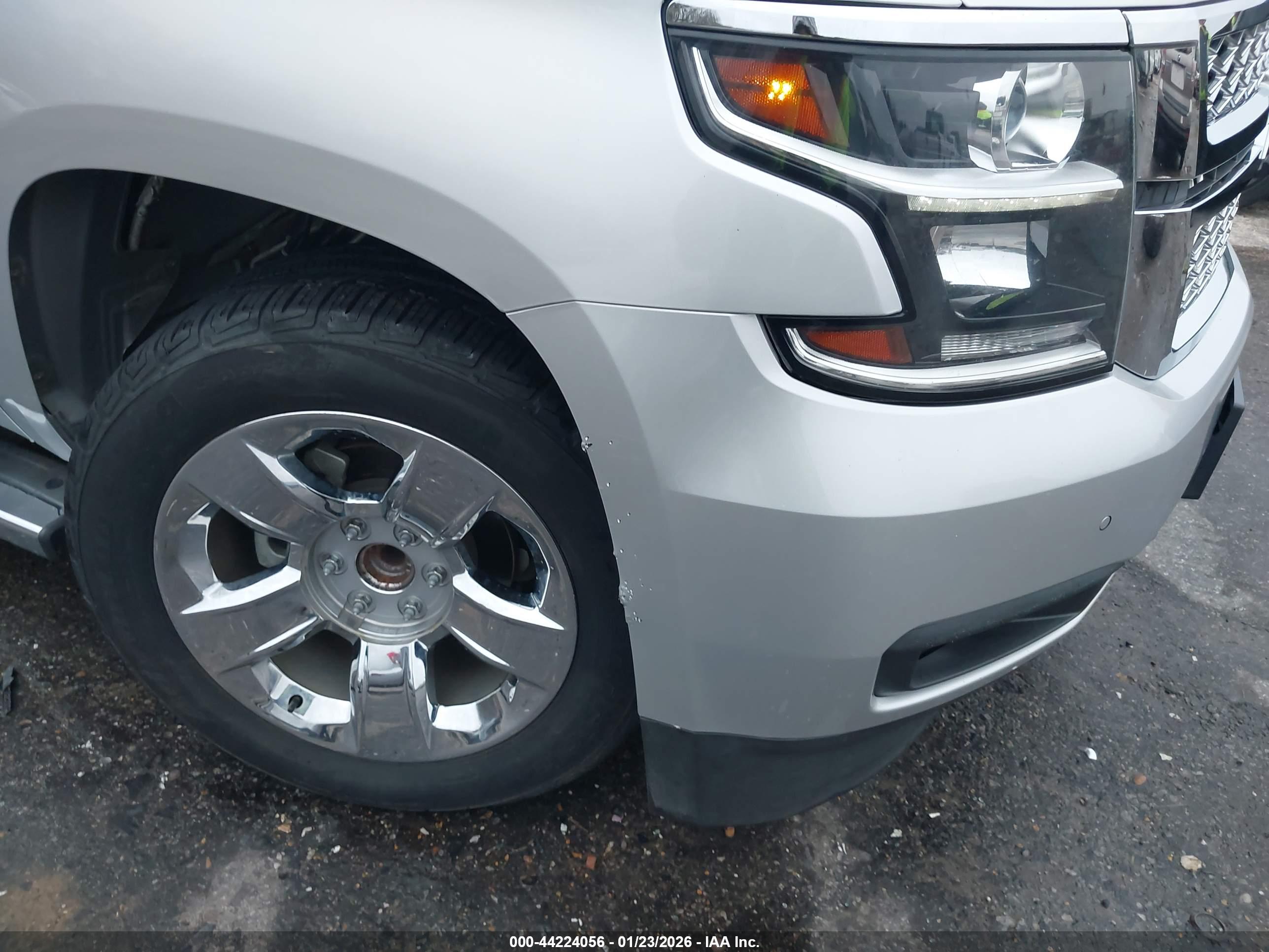 CHEVROLET TAHOE image 6