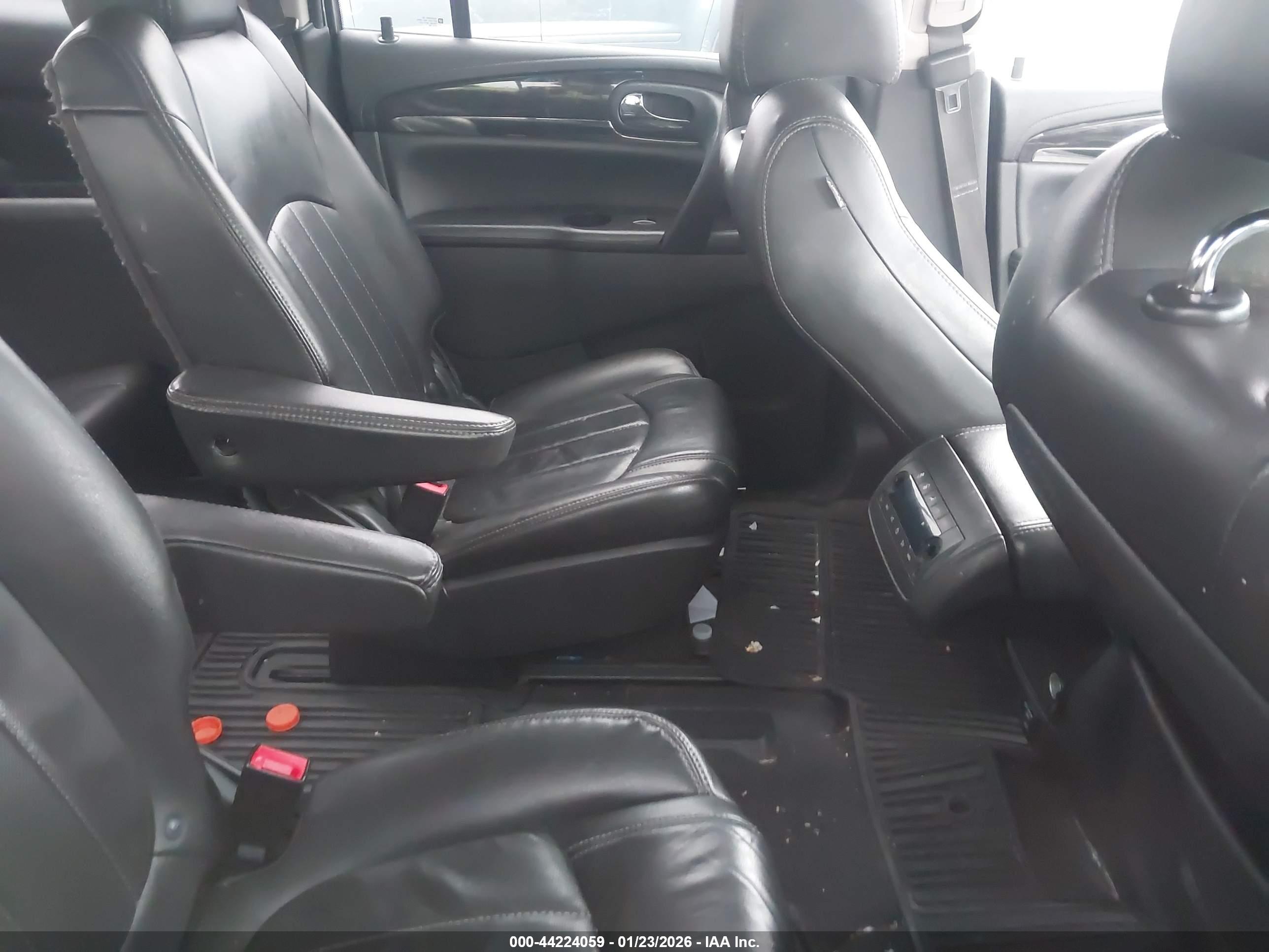 BUICK ENCLAVE image 8