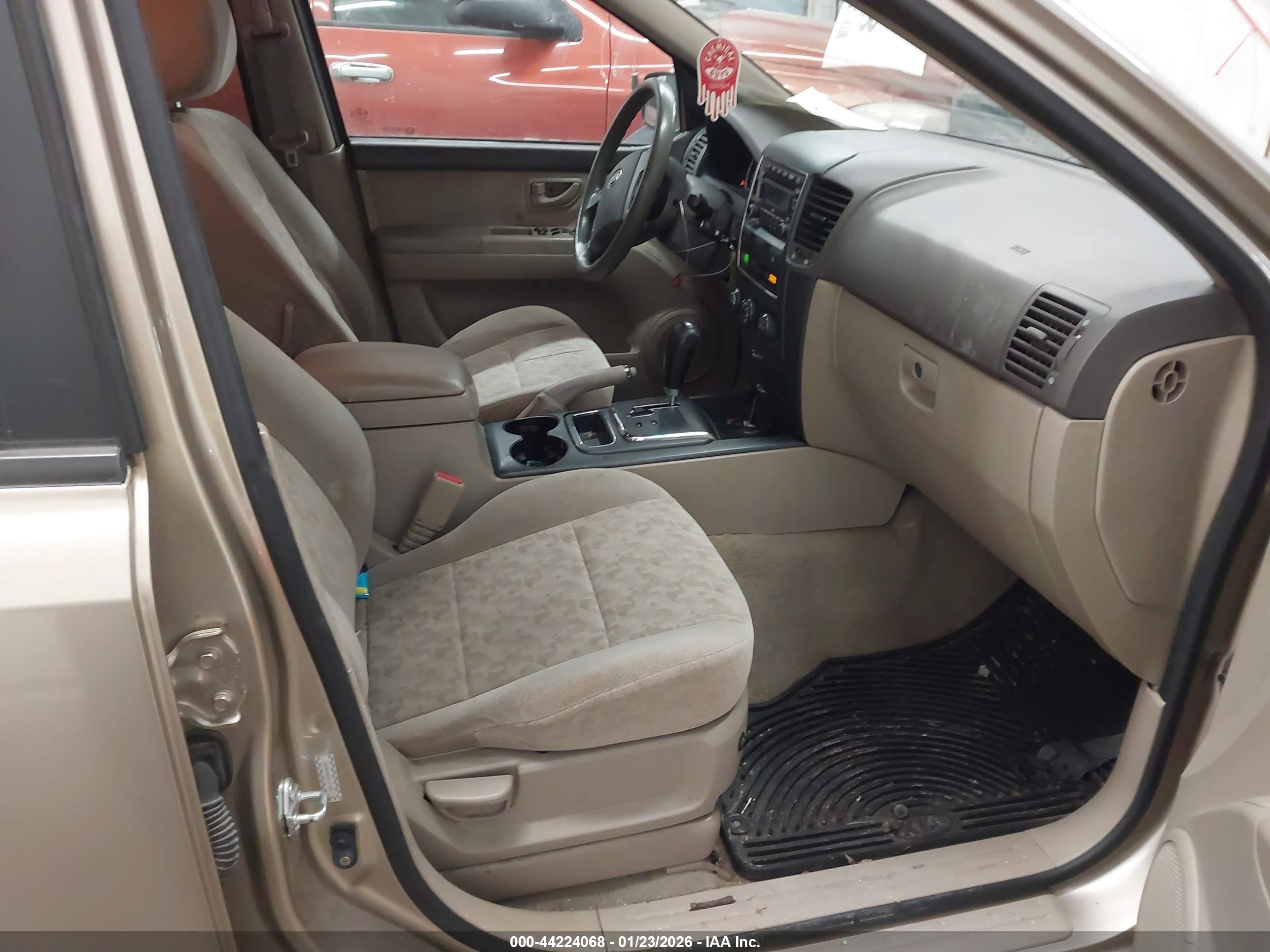 KIA SORENTO image 5