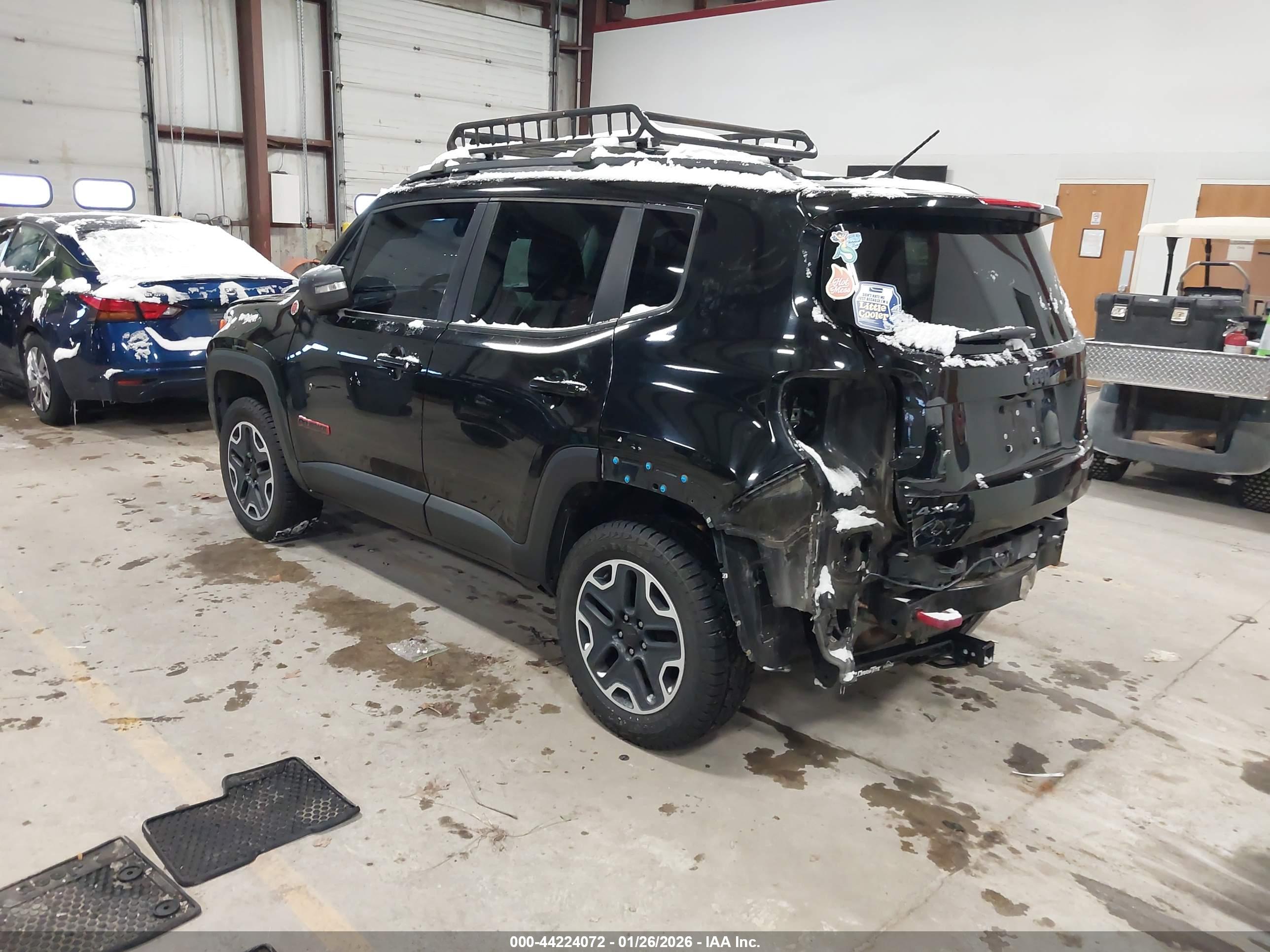 JEEP RENEGADE image 3