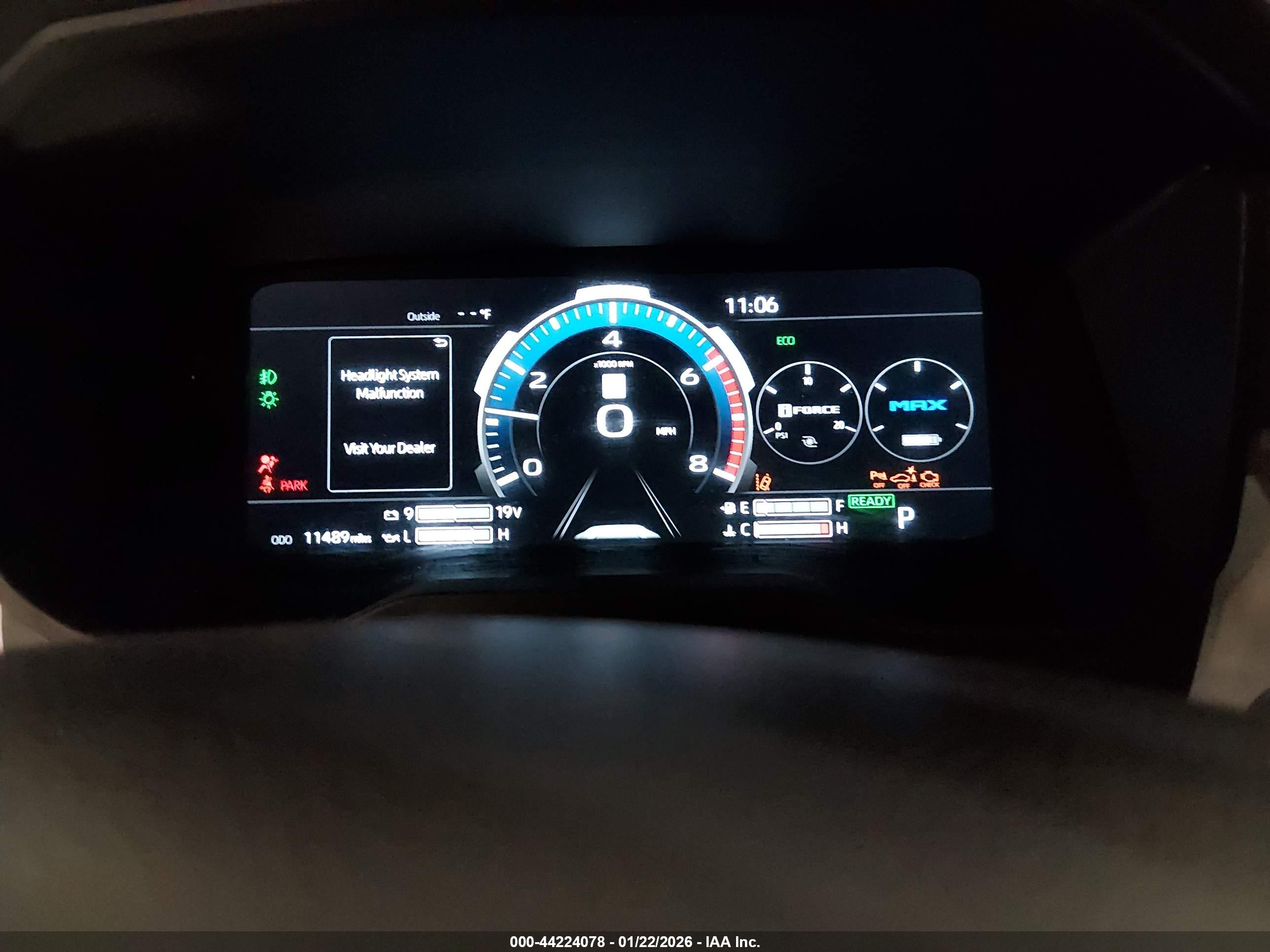 TOYOTA TUNDRA image 7