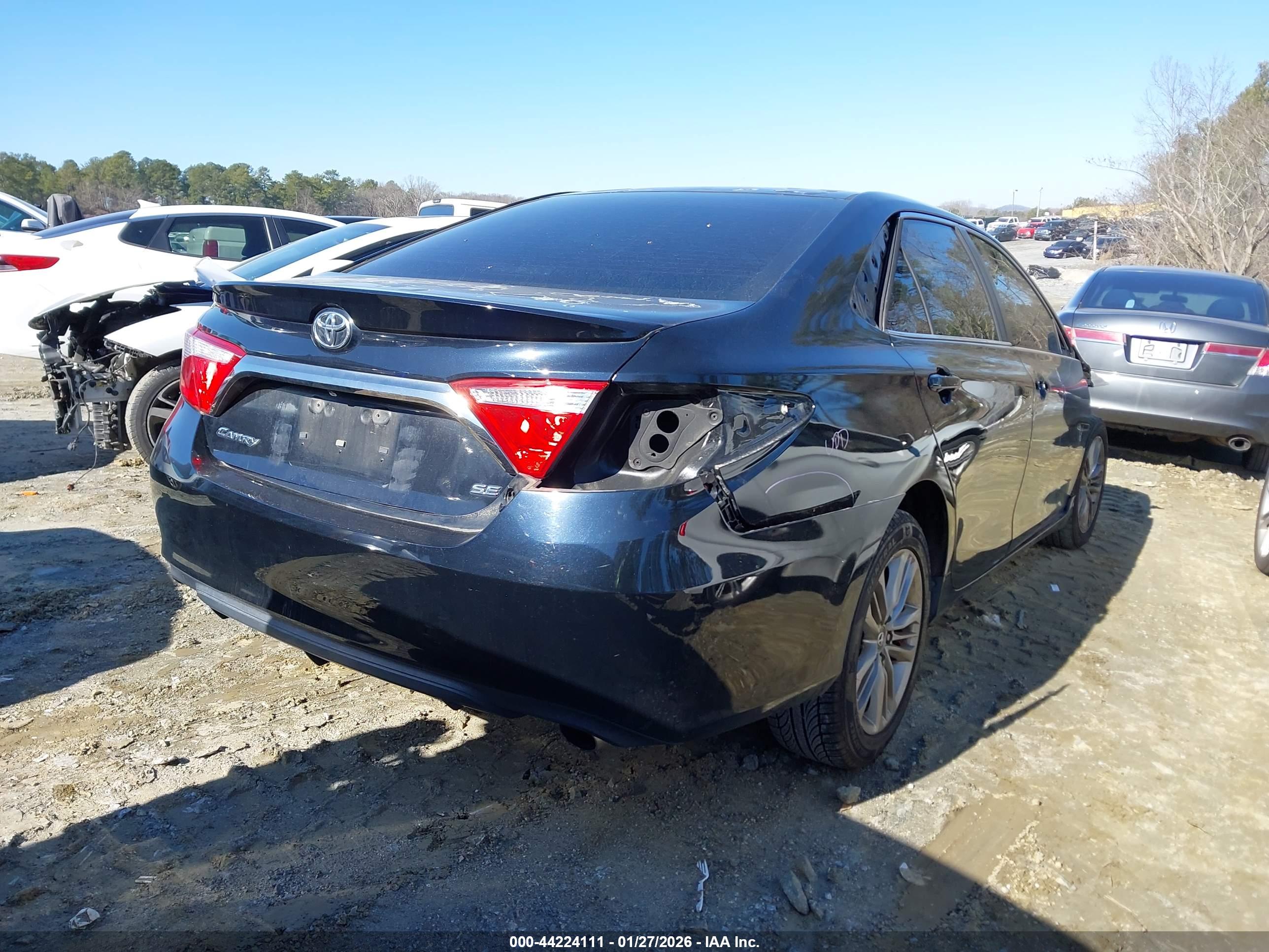 TOYOTA CAMRY image 4