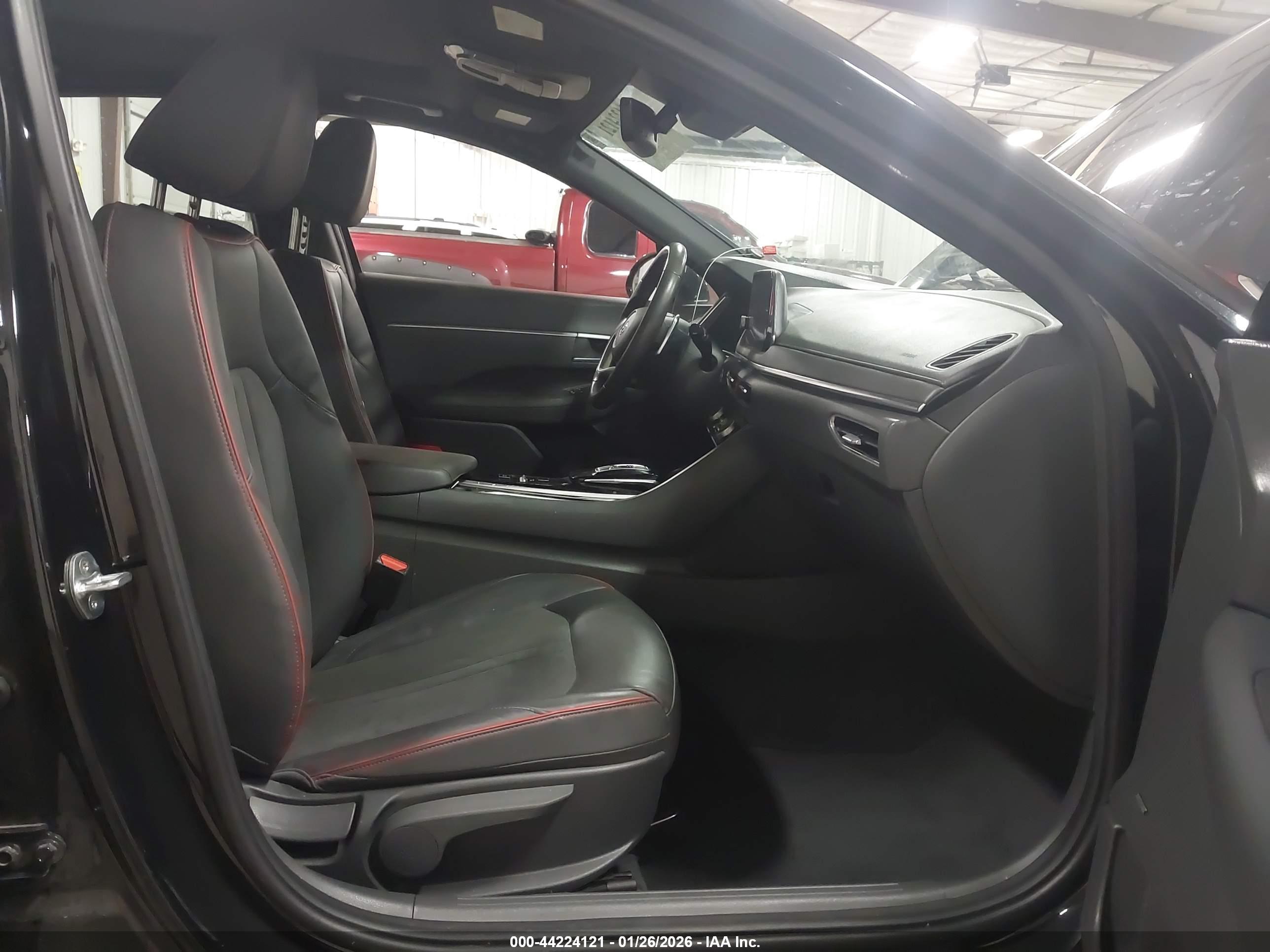 HYUNDAI SONATA image 5