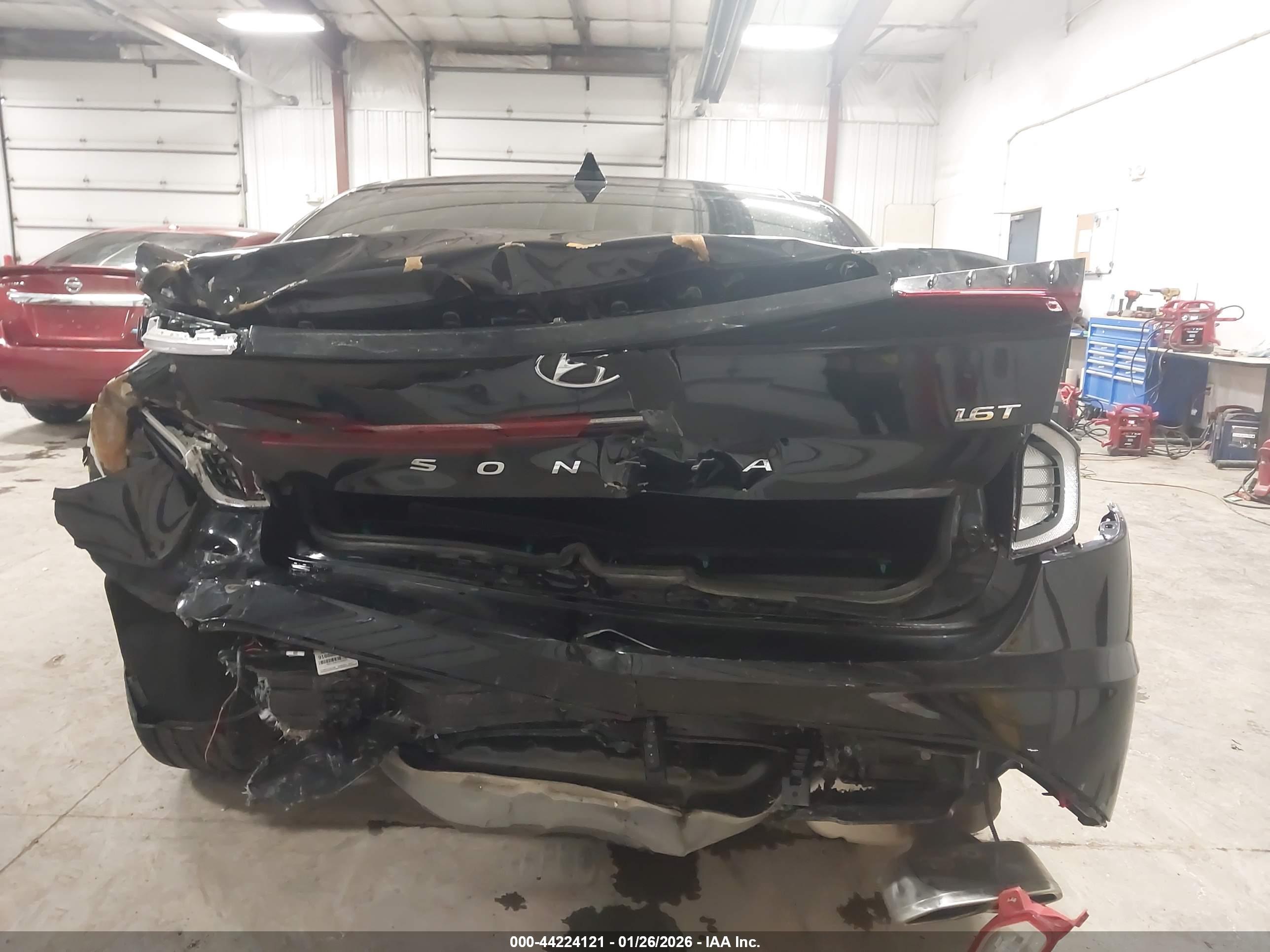 HYUNDAI SONATA image 6