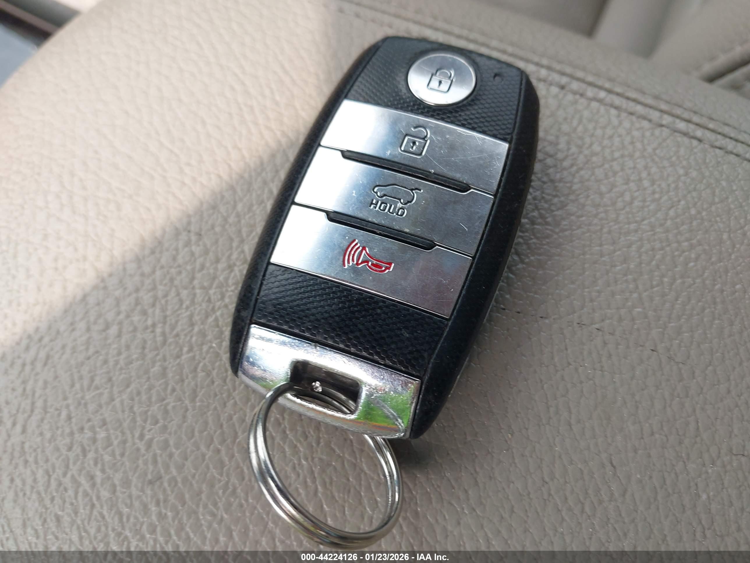 KIA SORENTO image 11