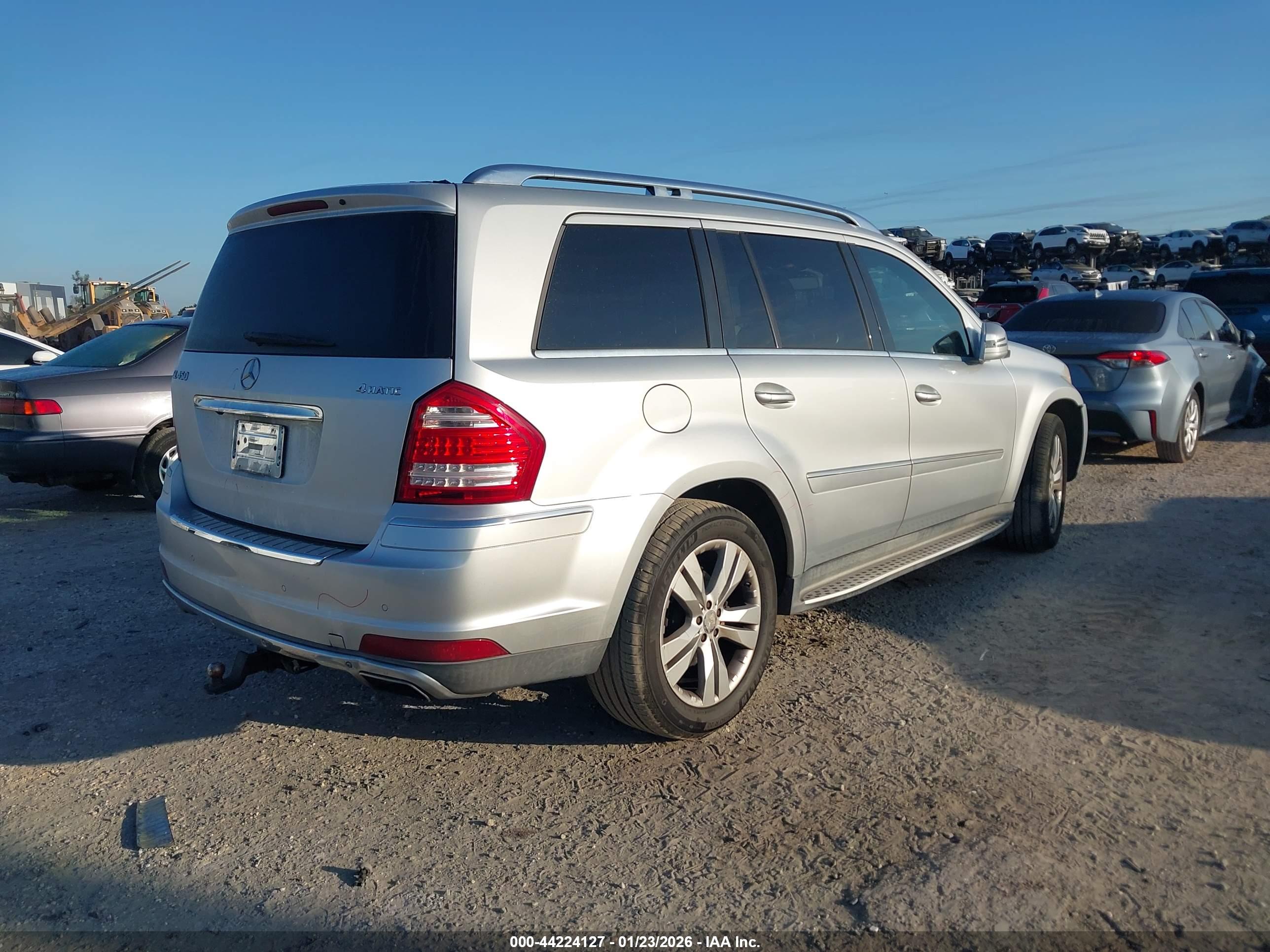 MERCEDES-BENZ GL image 4