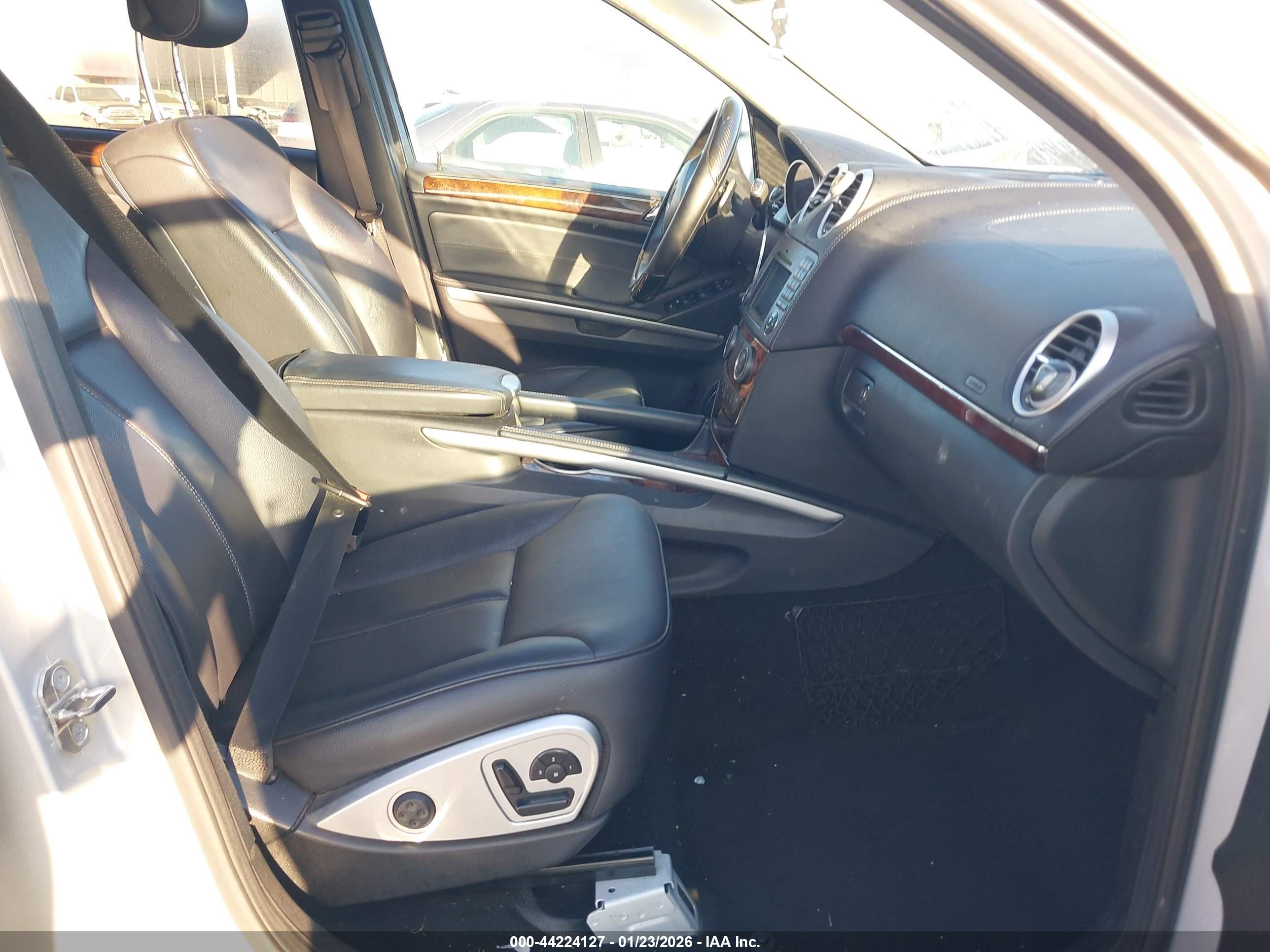 MERCEDES-BENZ GL image 5