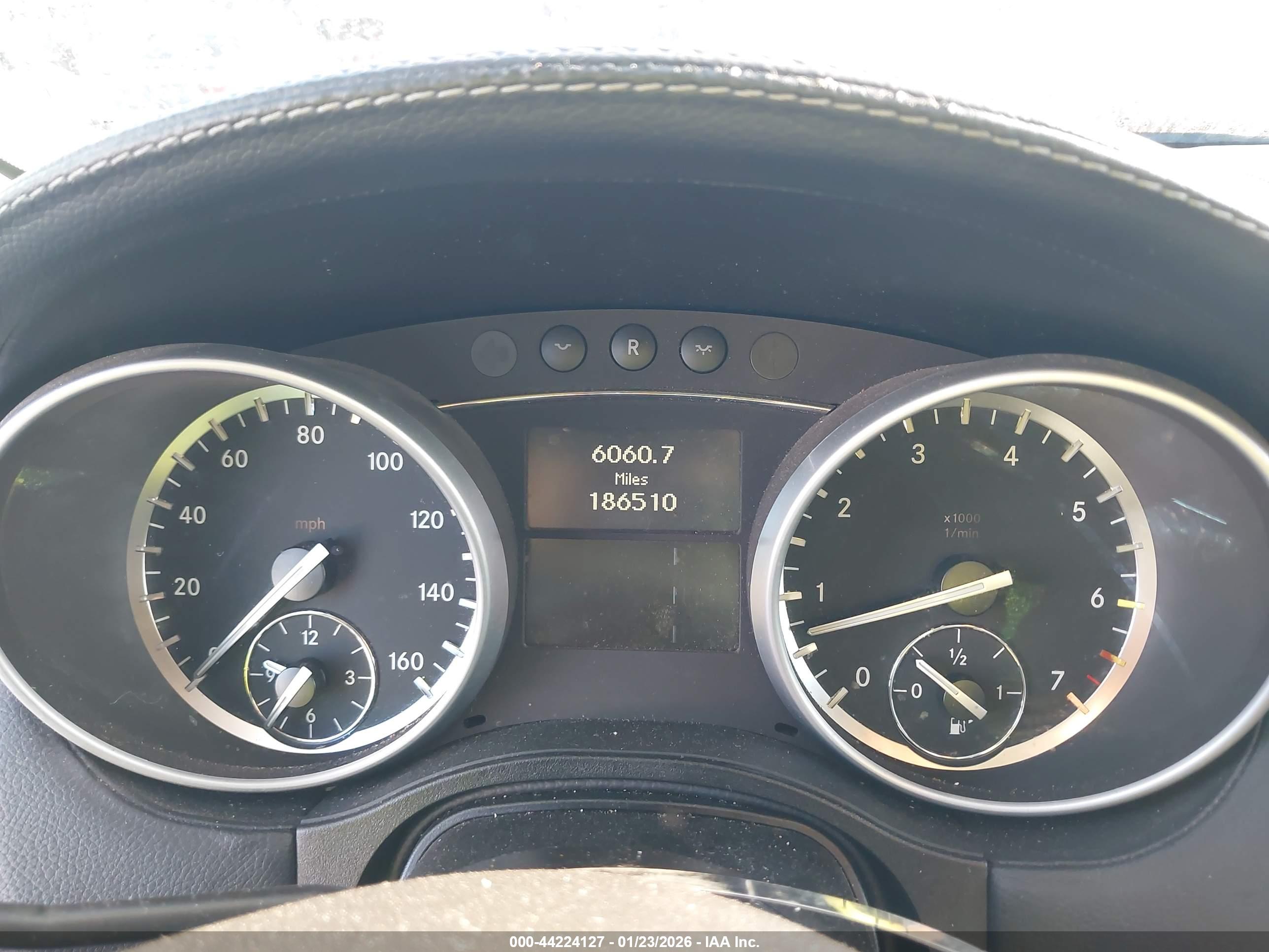 MERCEDES-BENZ GL image 7