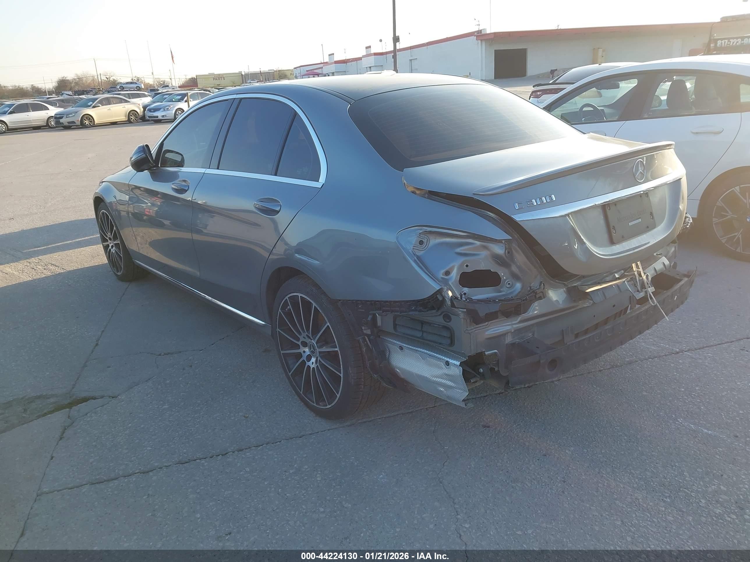 MERCEDES-BENZ C image 3