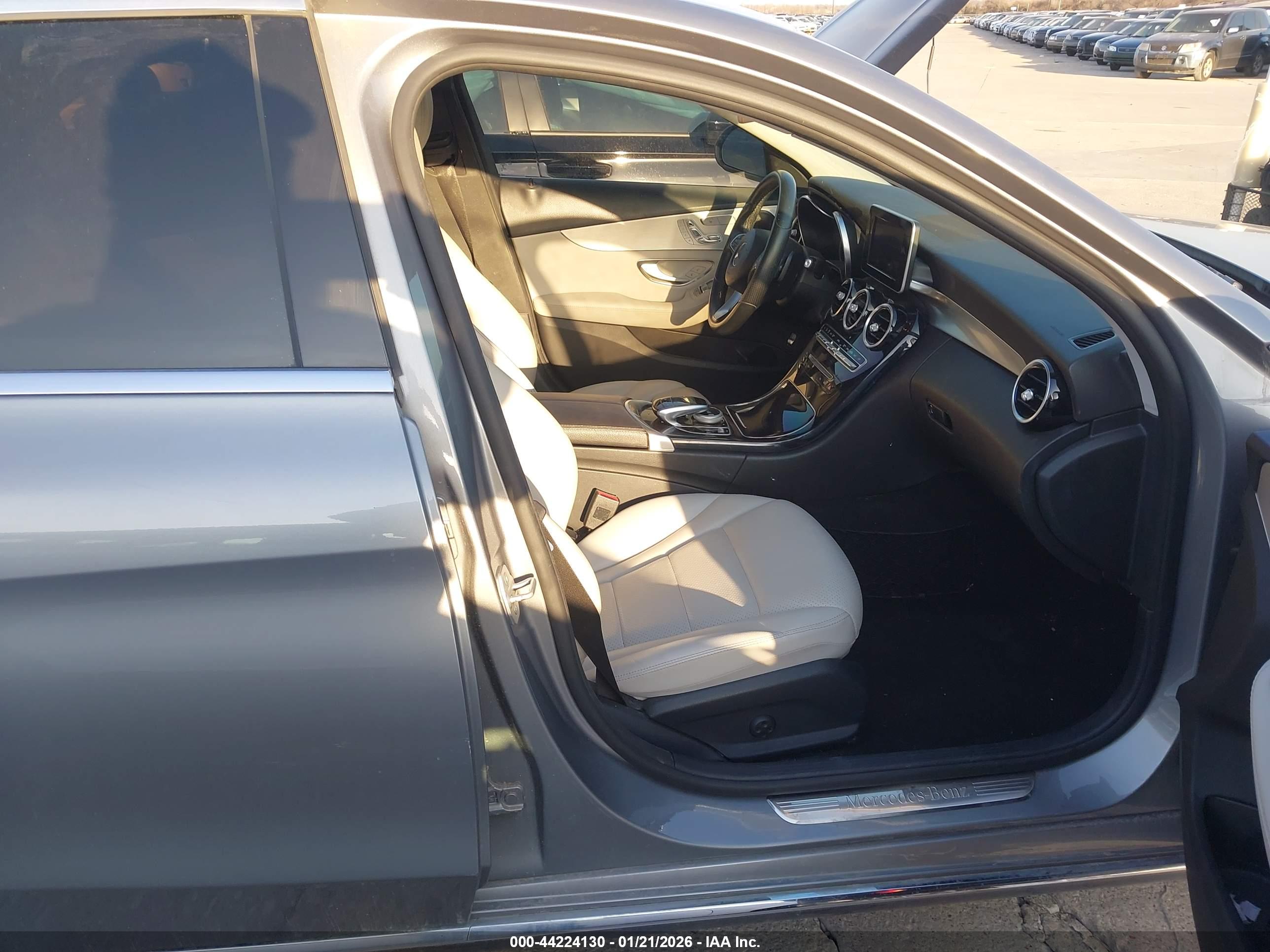 MERCEDES-BENZ C image 5