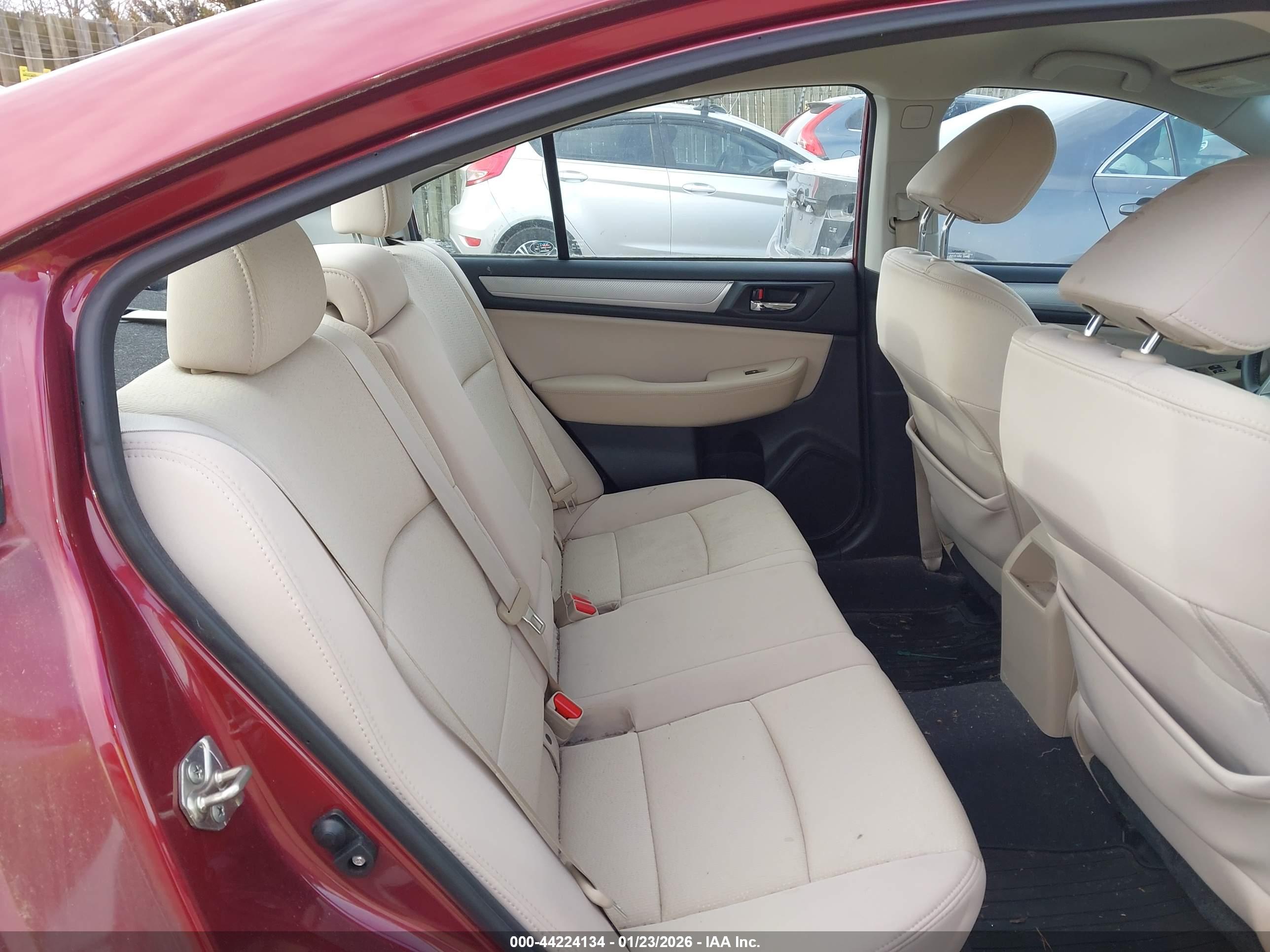 SUBARU LEGACY image 8