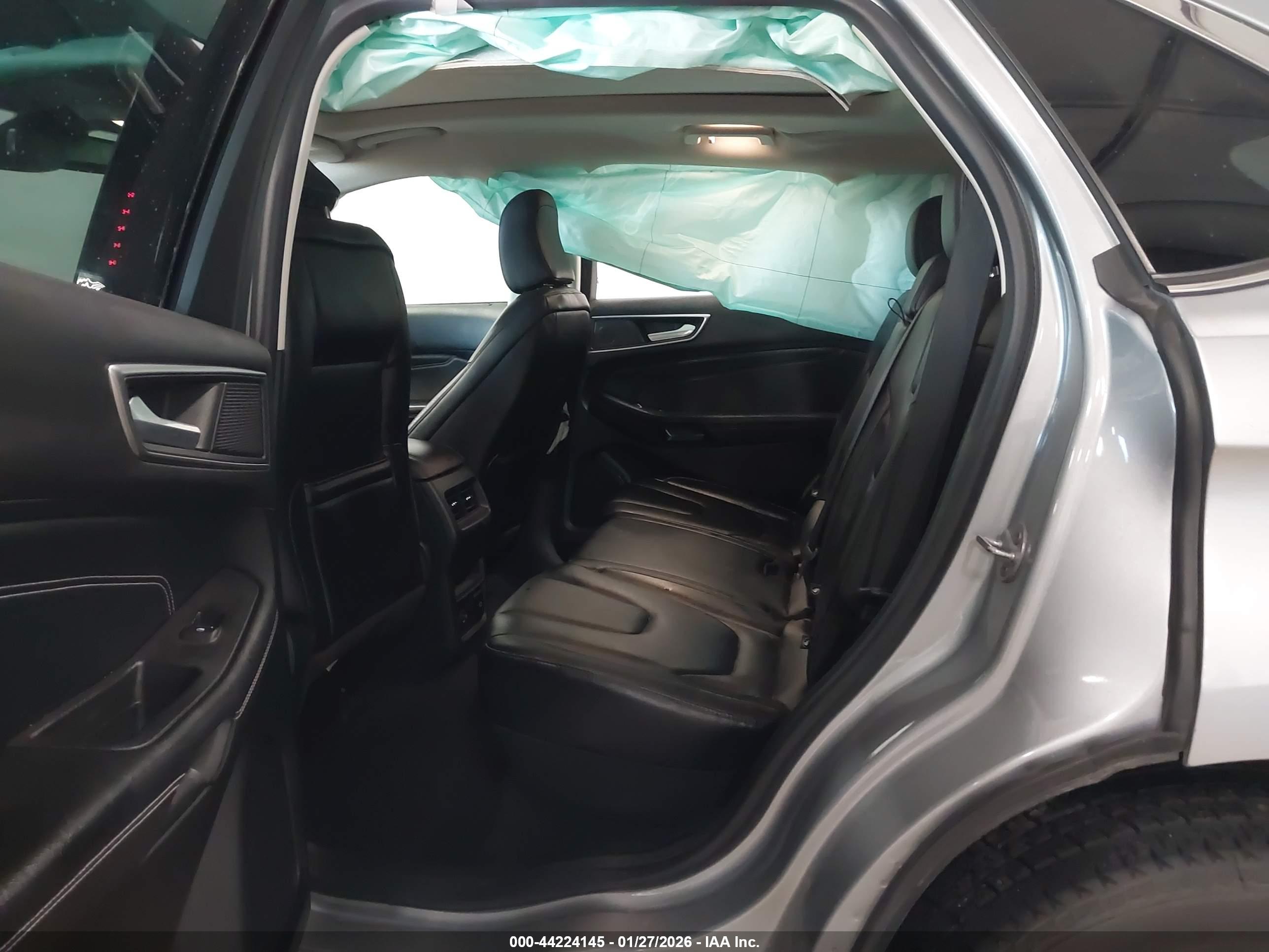 FORD EDGE image 8