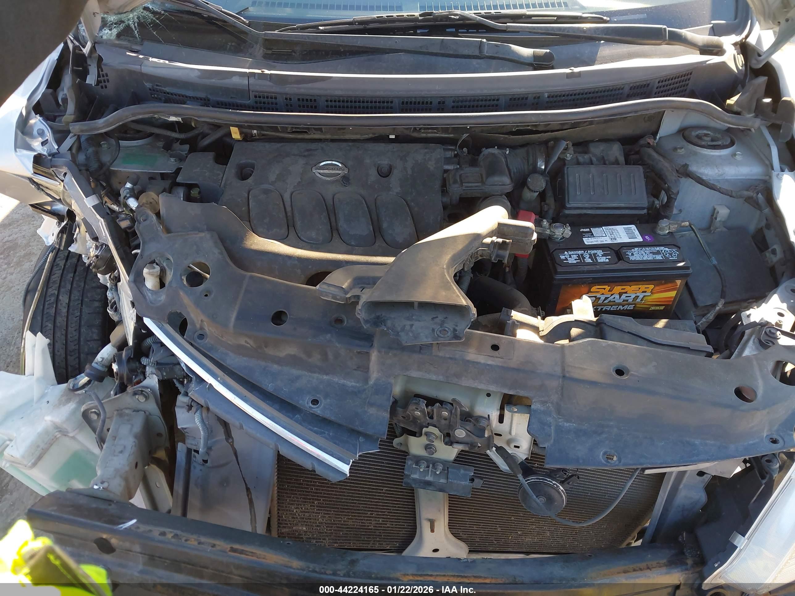 NISSAN VERSA image 10