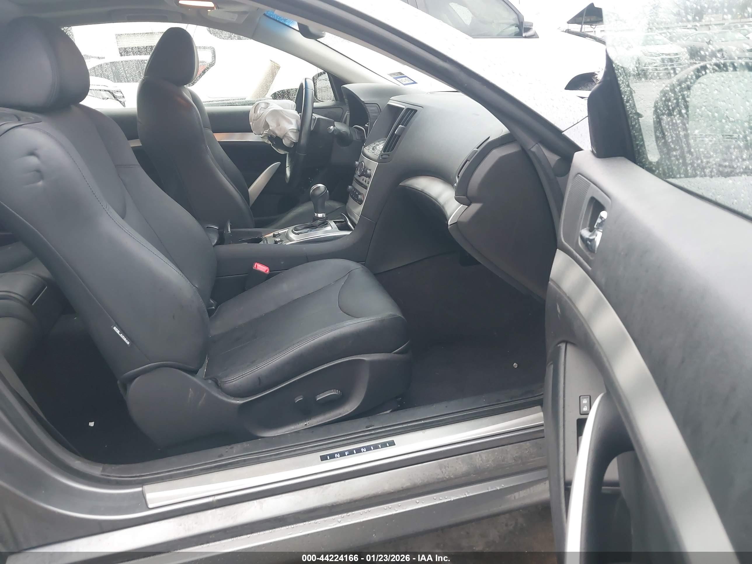 INFINITI Q60 image 5